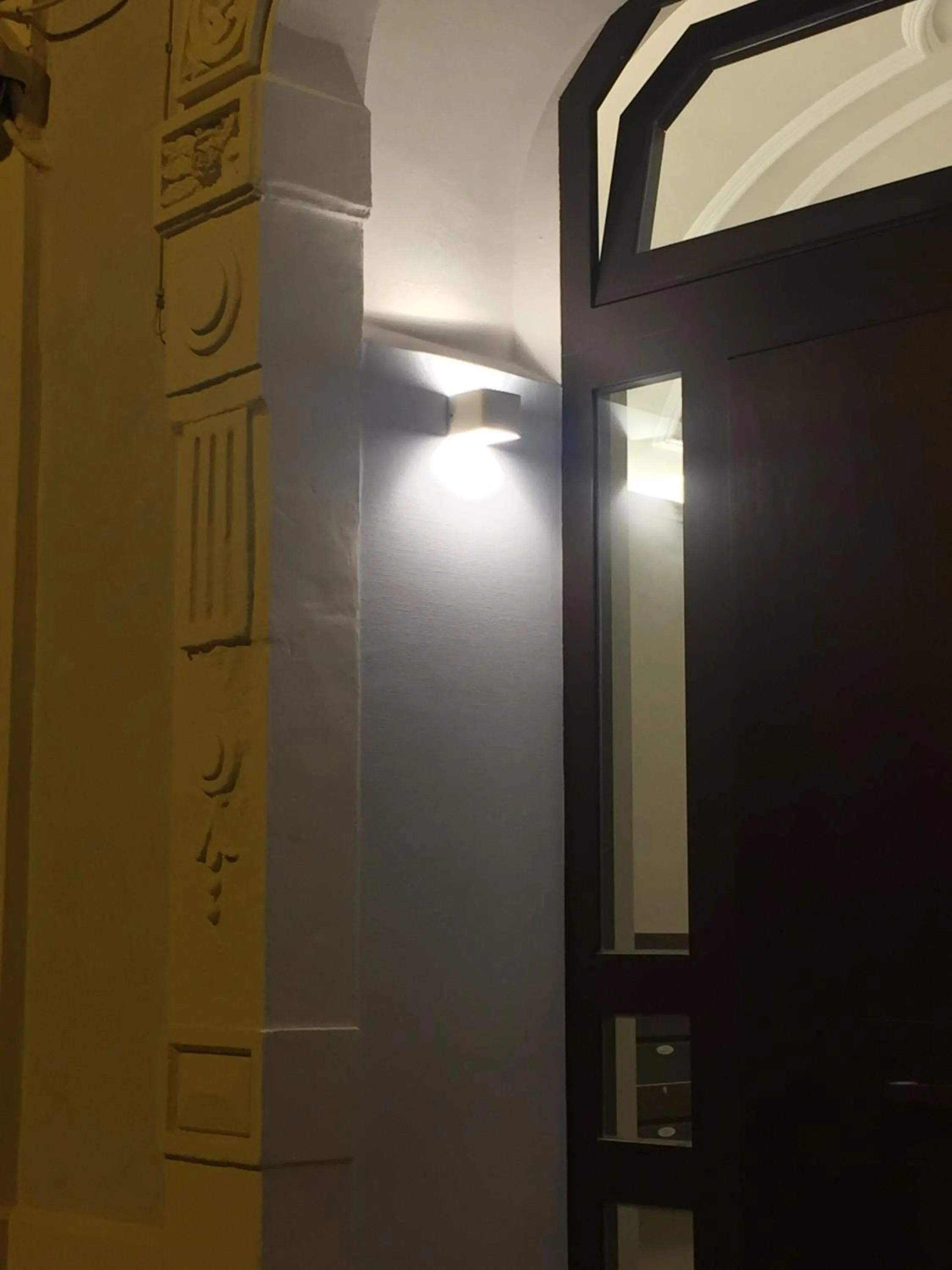 Facade/entrance in Giuseppe & Greta