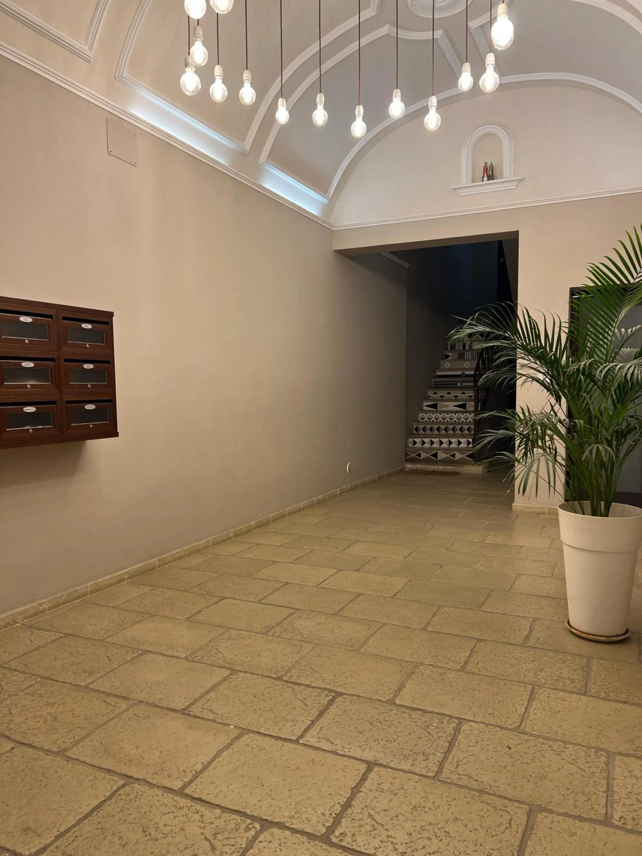 Property building in Giuseppe & Greta