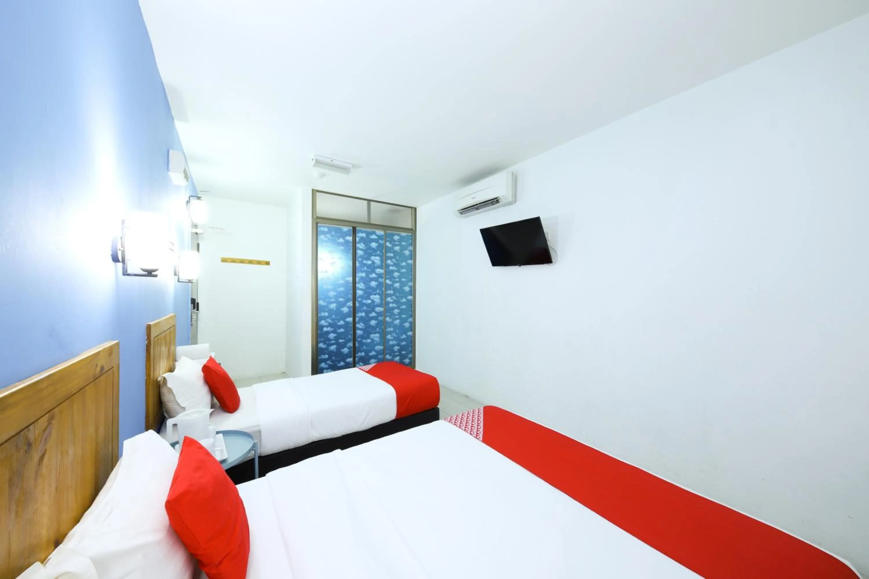 Bedroom in Hotel O Midah Inn Puchong