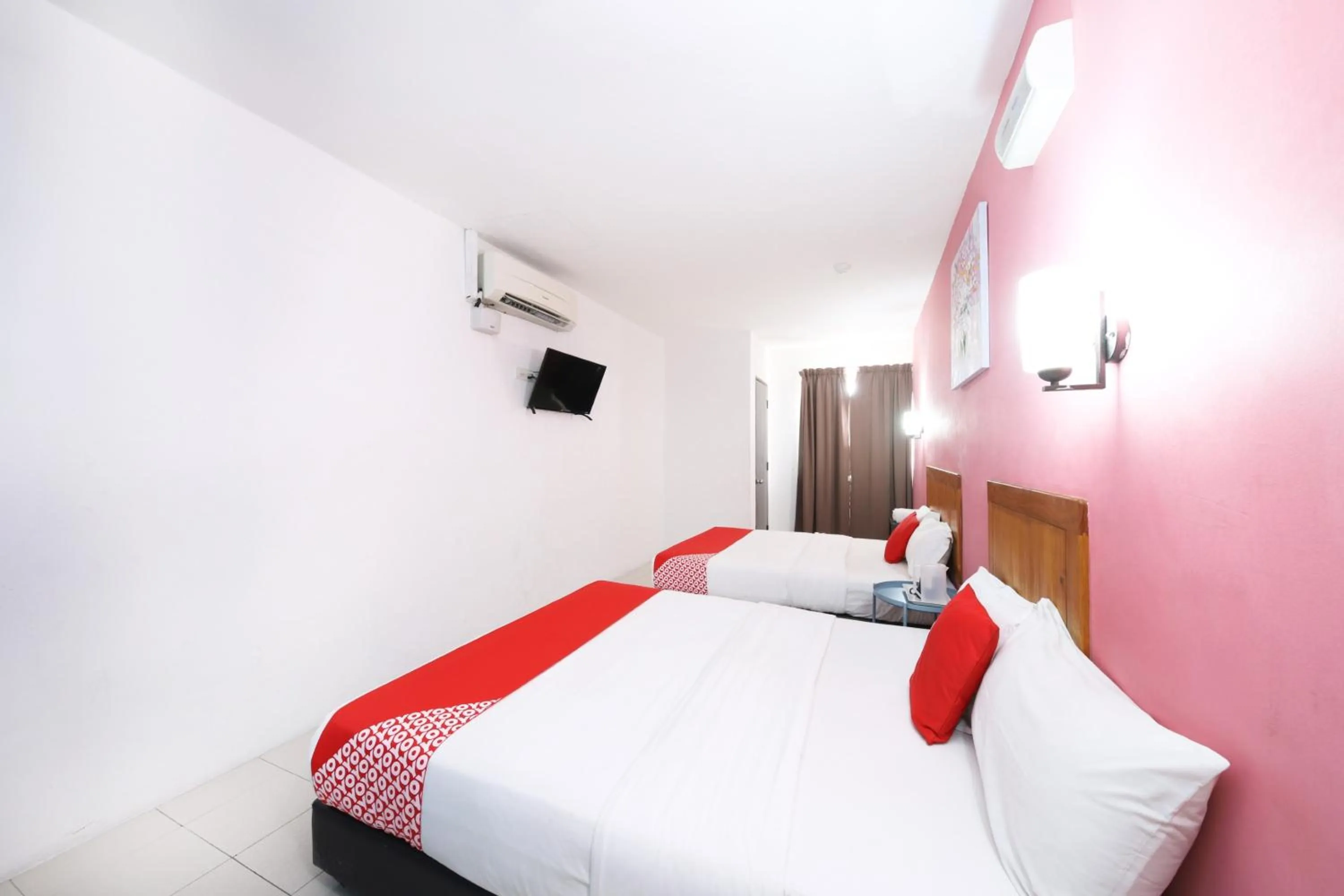 Bedroom in Hotel O Midah Inn Puchong
