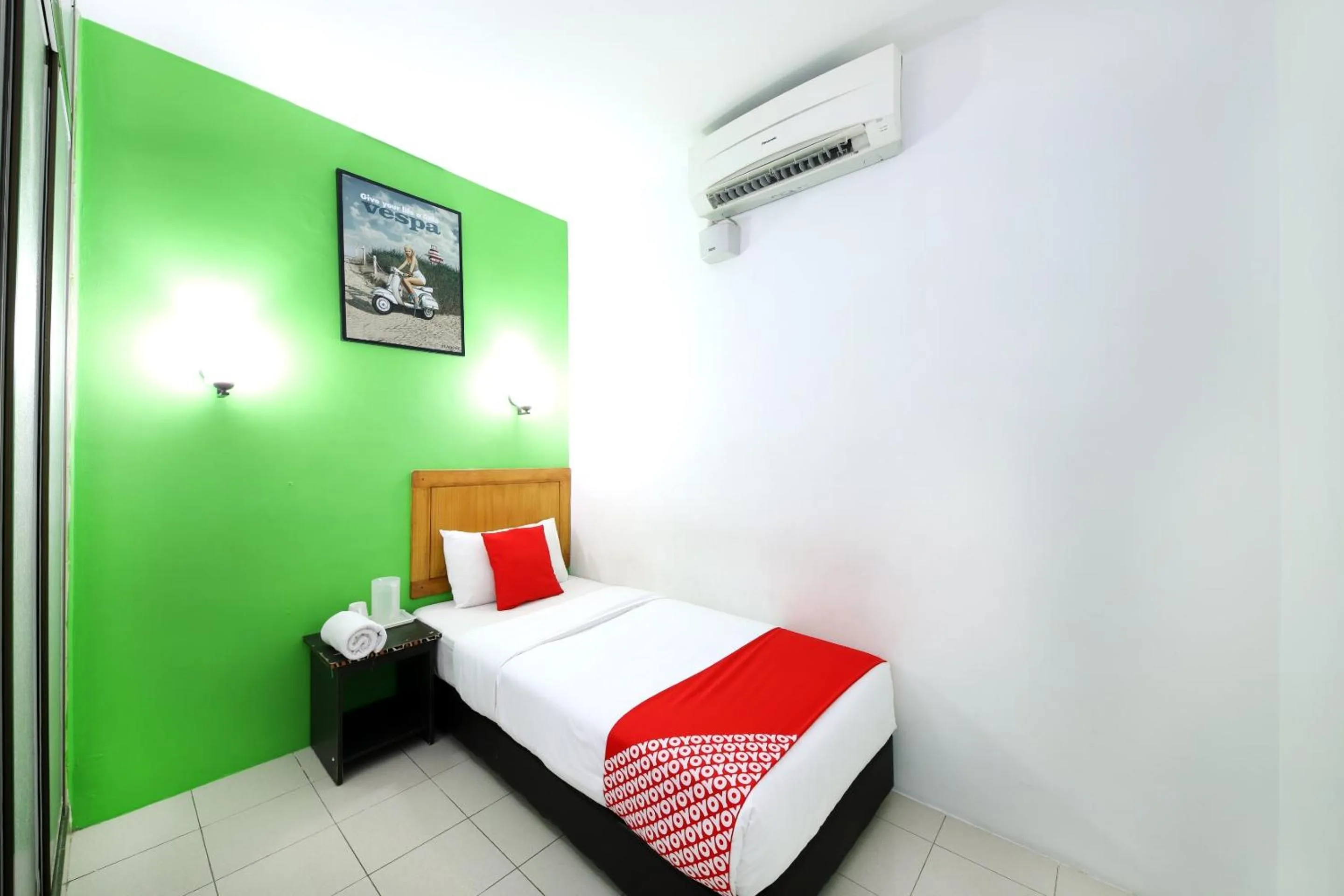 Bedroom in Hotel O Midah Inn Puchong