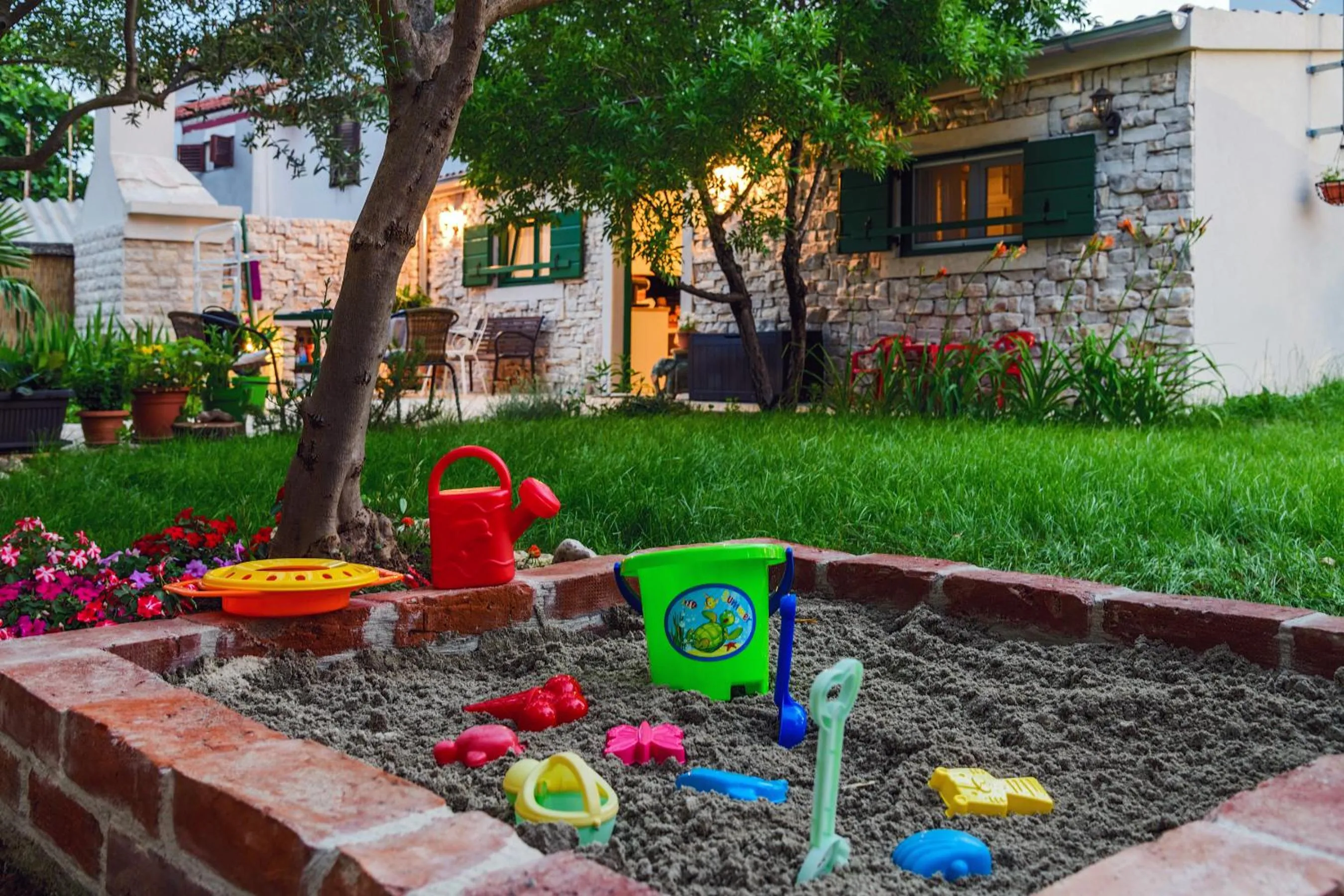 Children play ground in Apartment Old Cottage