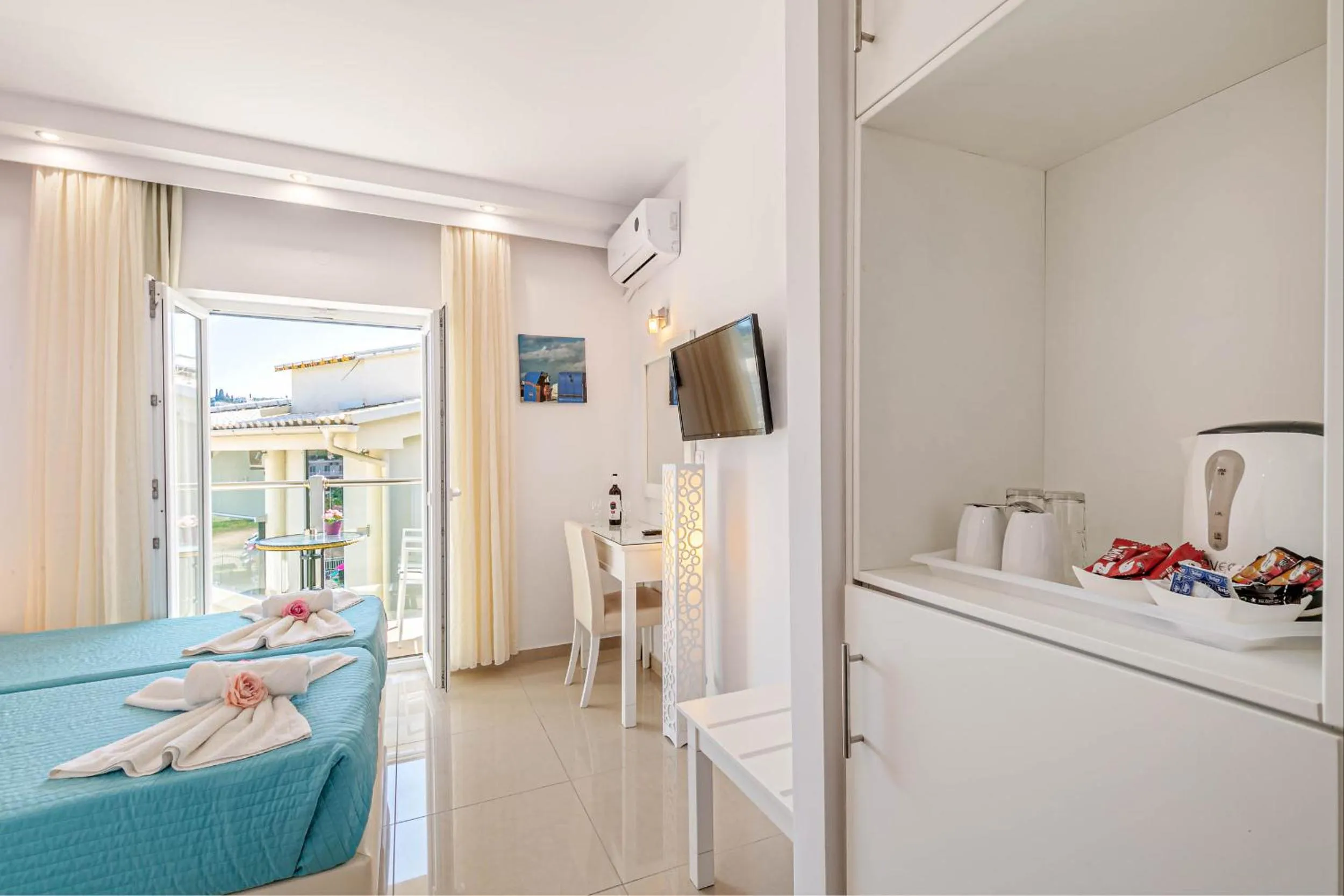 Bed in Palotel Gouvia Hotel