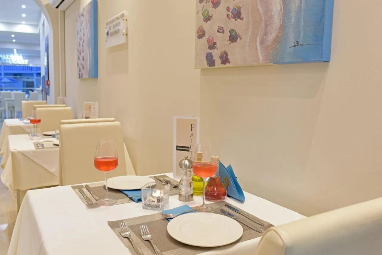 Dining area in Palotel Gouvia Hotel