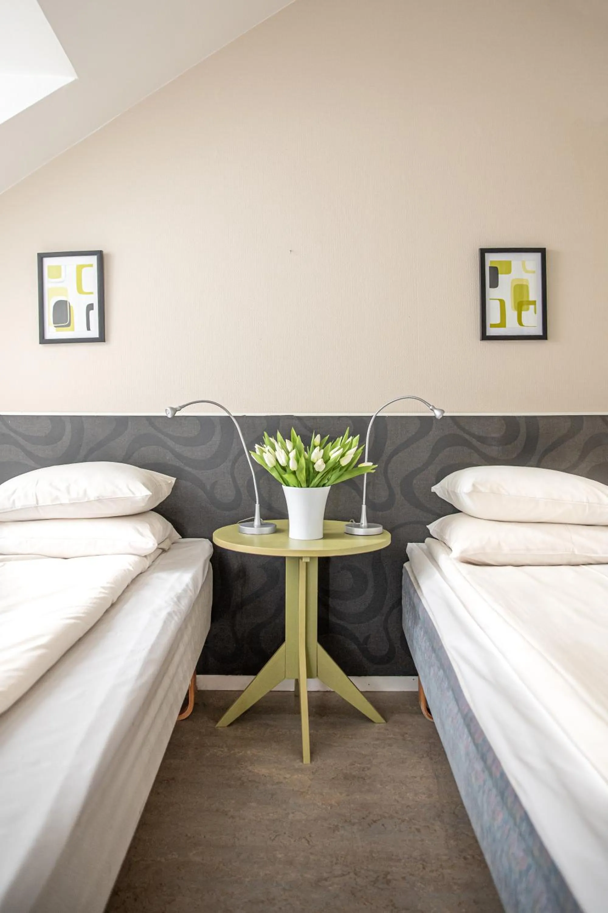 Bed in Hotel Kupolen