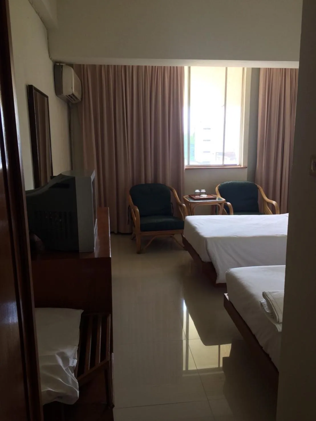 Photo of the whole room in Paradorn Inn