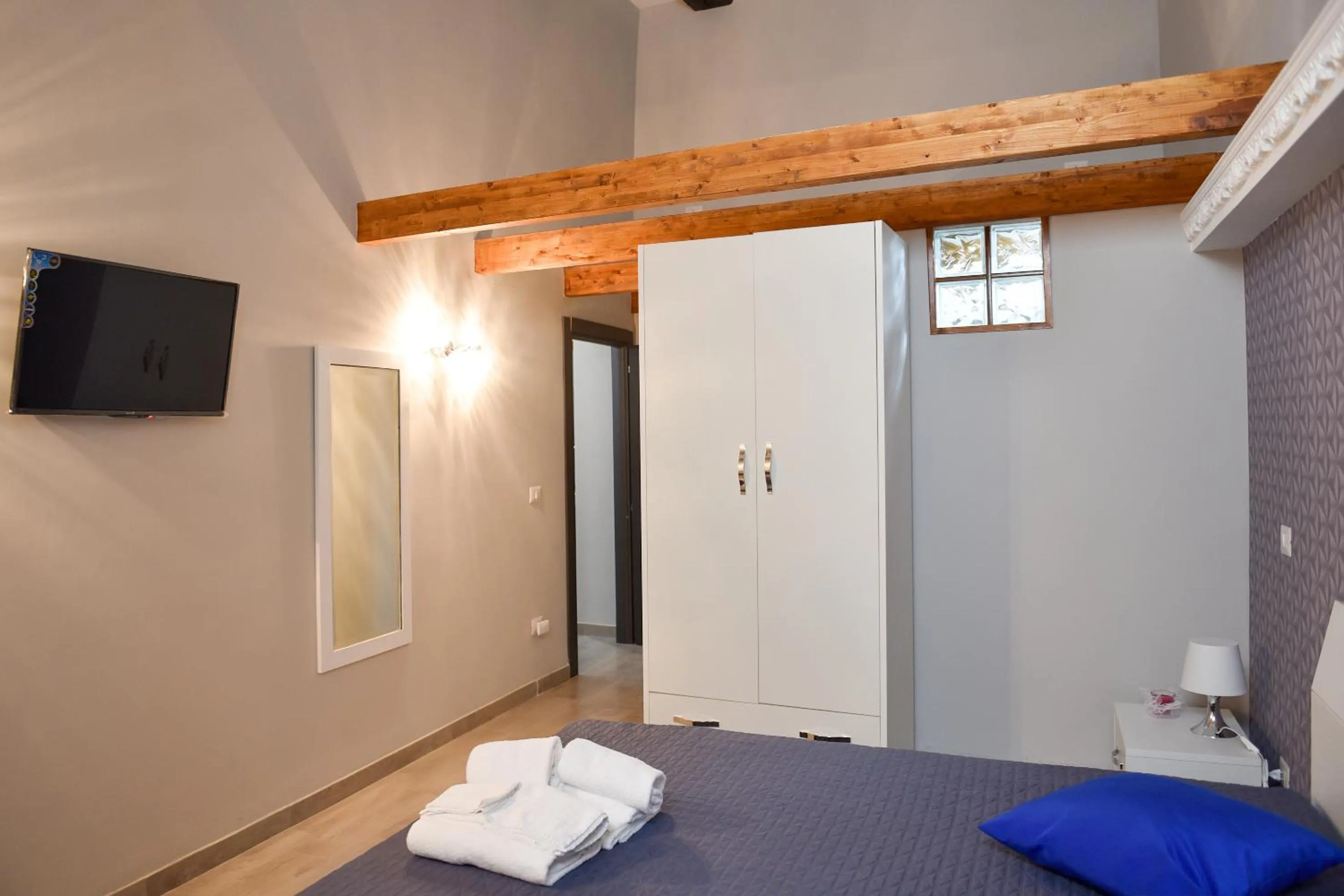 Other, Bed in Famigi