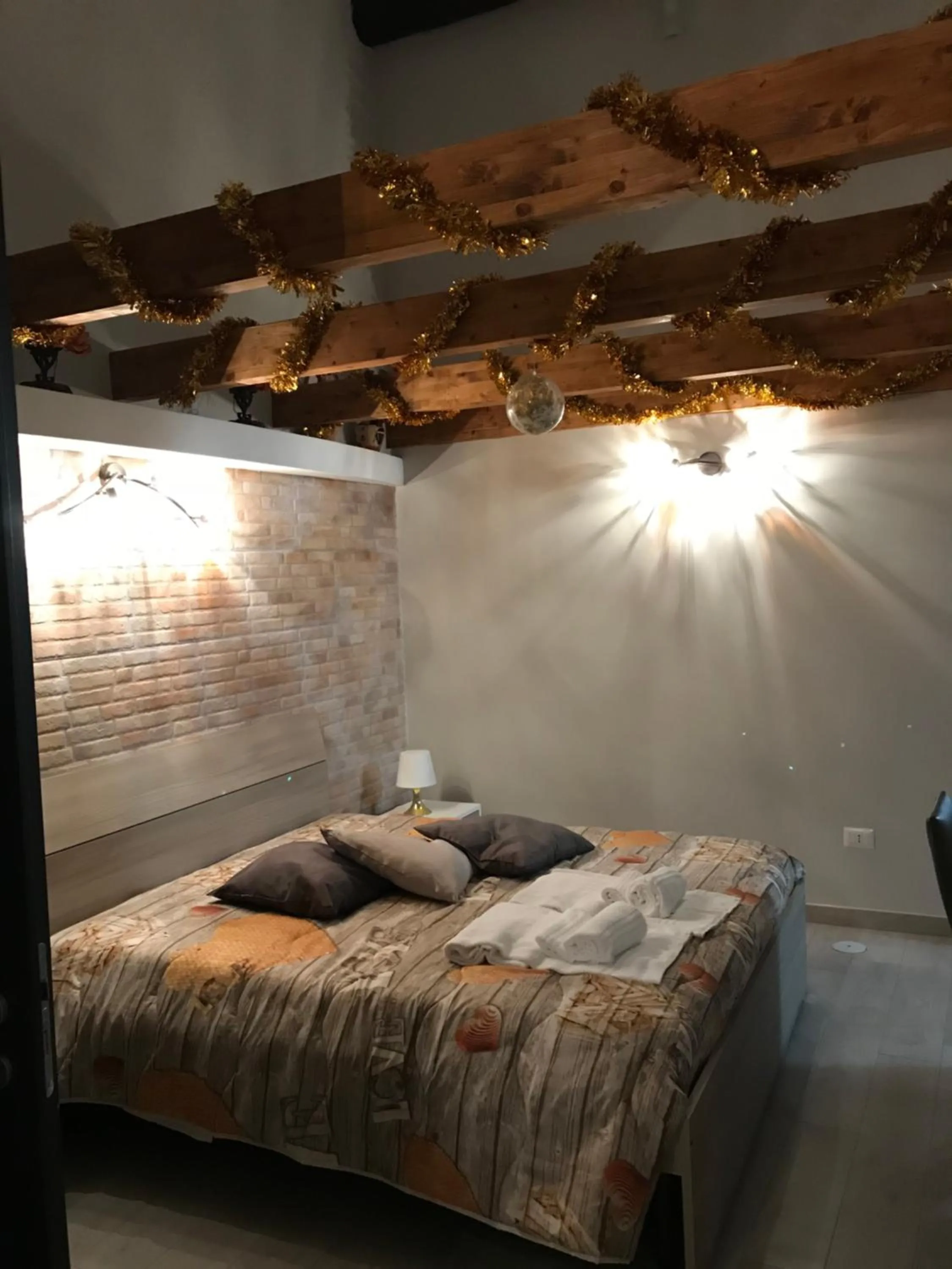 Decorative detail, Bed in Famigi