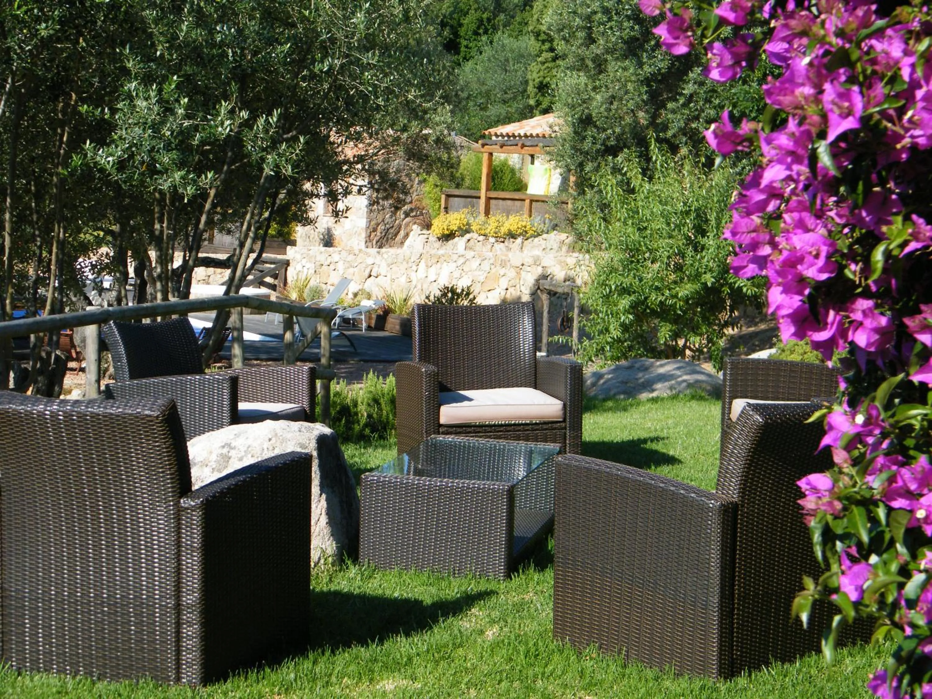 Lounge or bar in Les Jardins de Mathieu