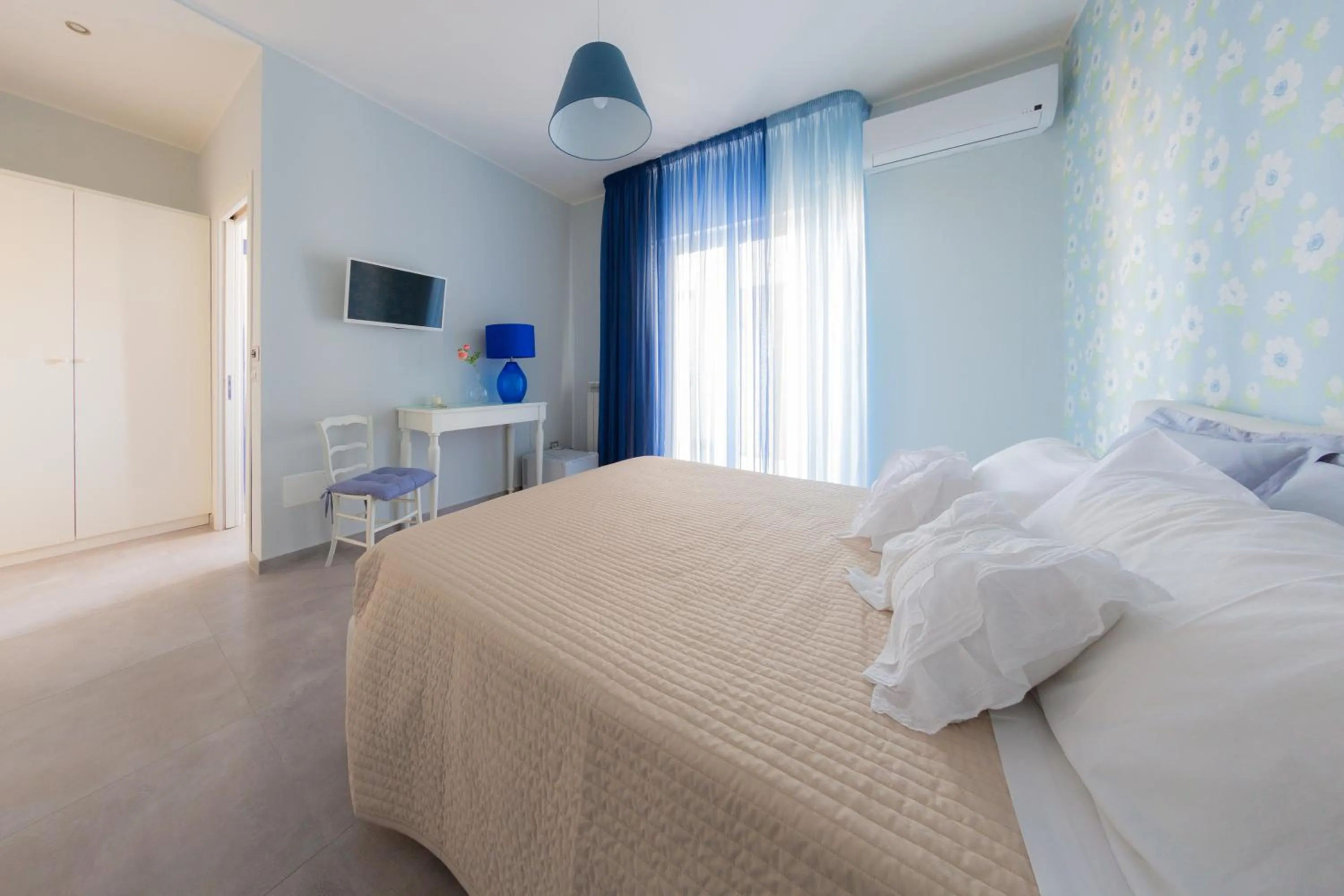 Balcony/Terrace, Bed in B&B Attico 160