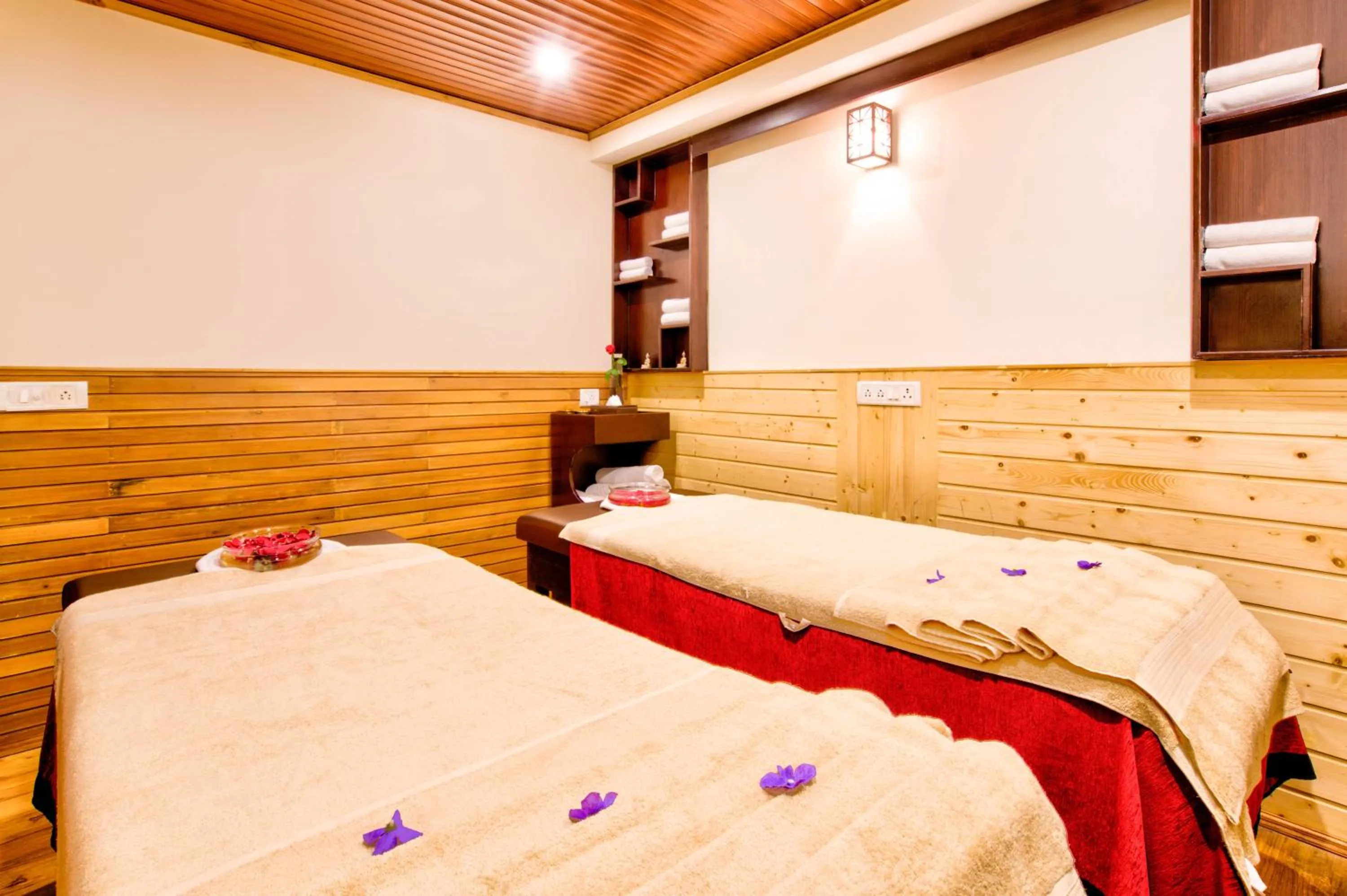 Massage, Bed in Summit Ttakshang Residency Hotel & Spa Mg Marg