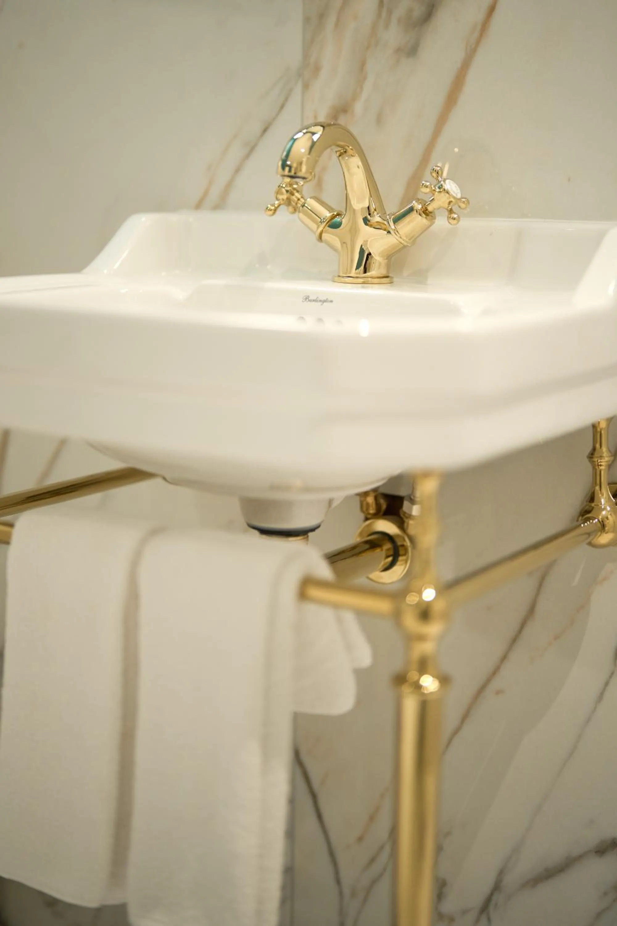 Bathroom in Imperial Hotel Cork City