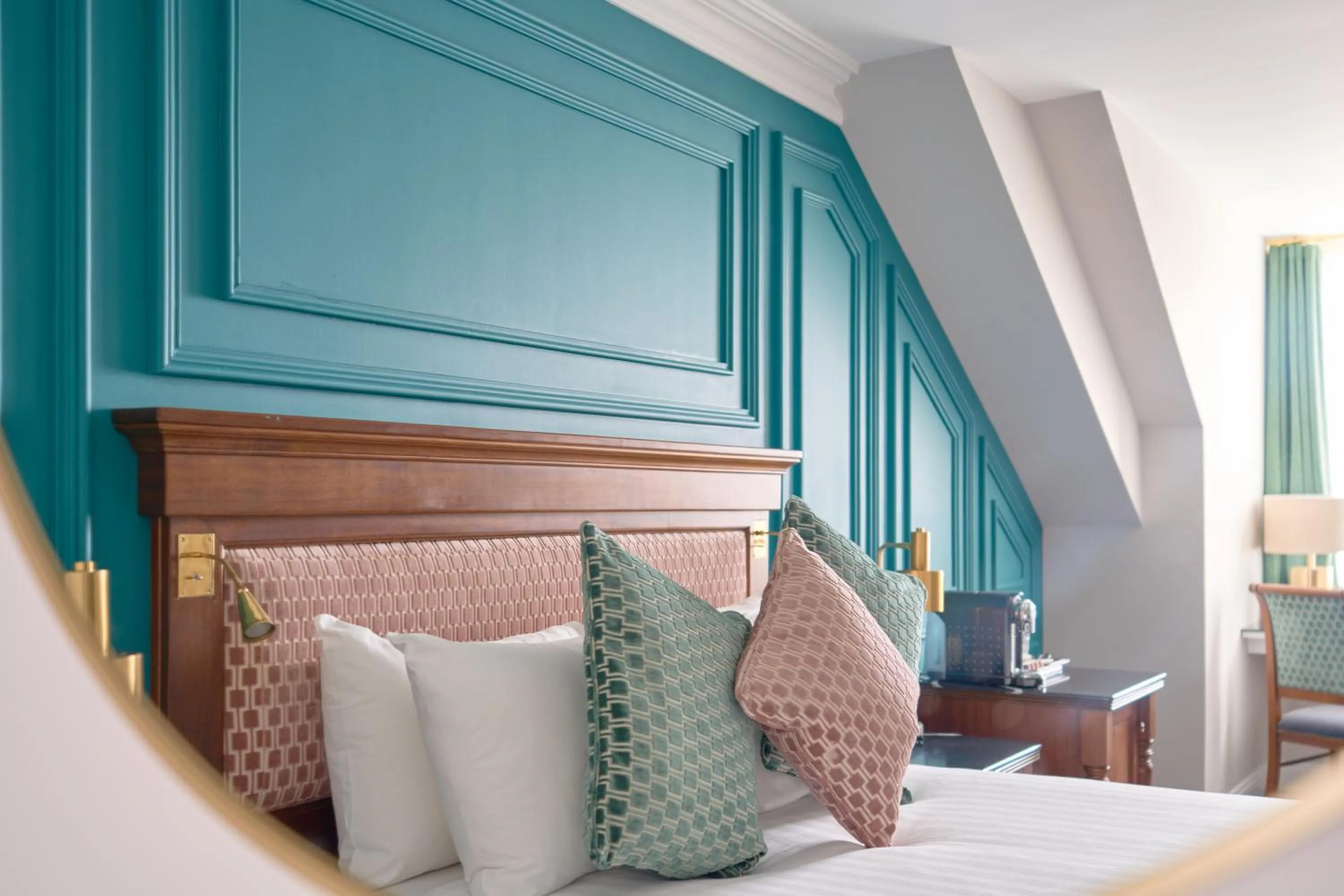 Bed in Imperial Hotel Cork City