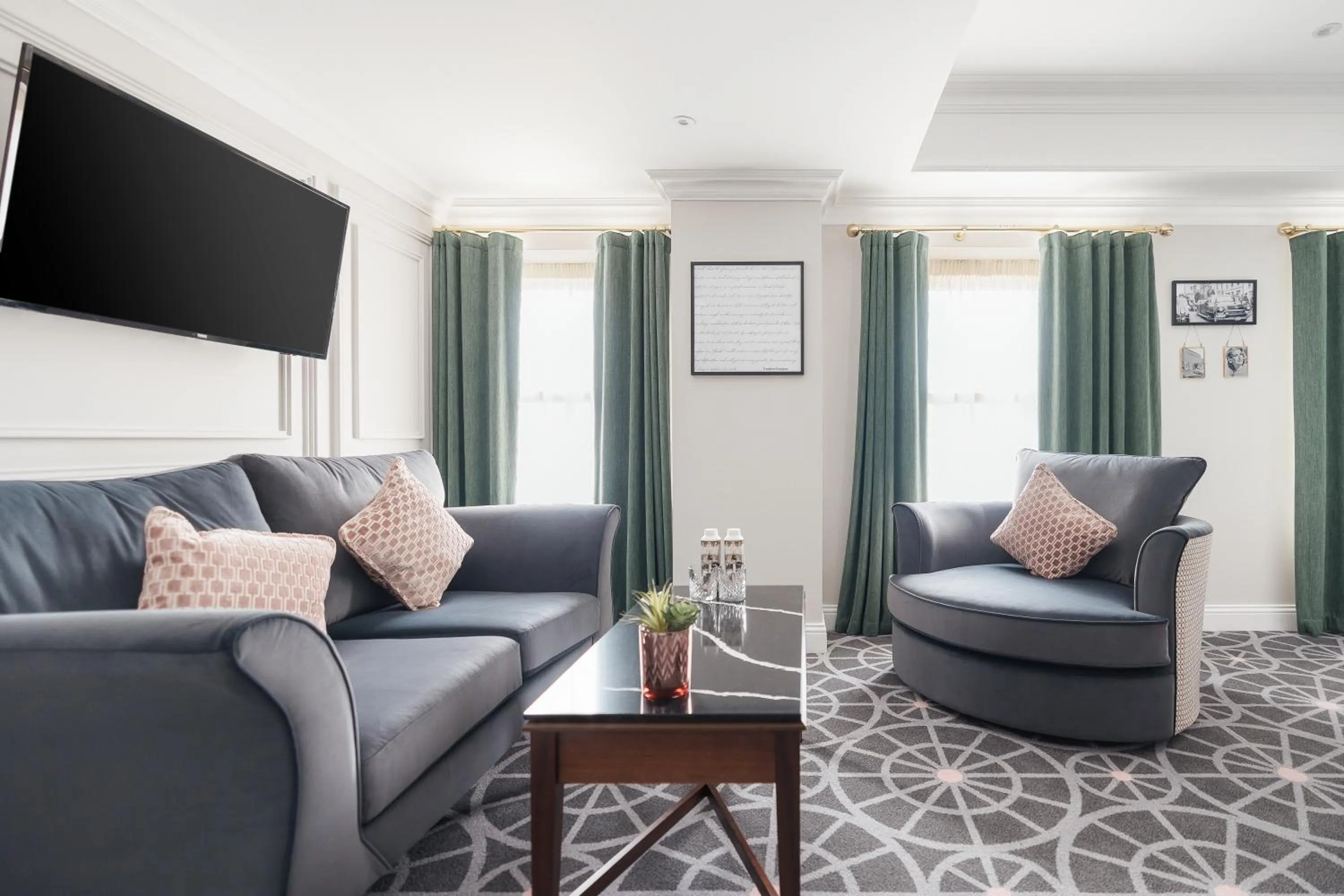 Bed in Imperial Hotel Cork City