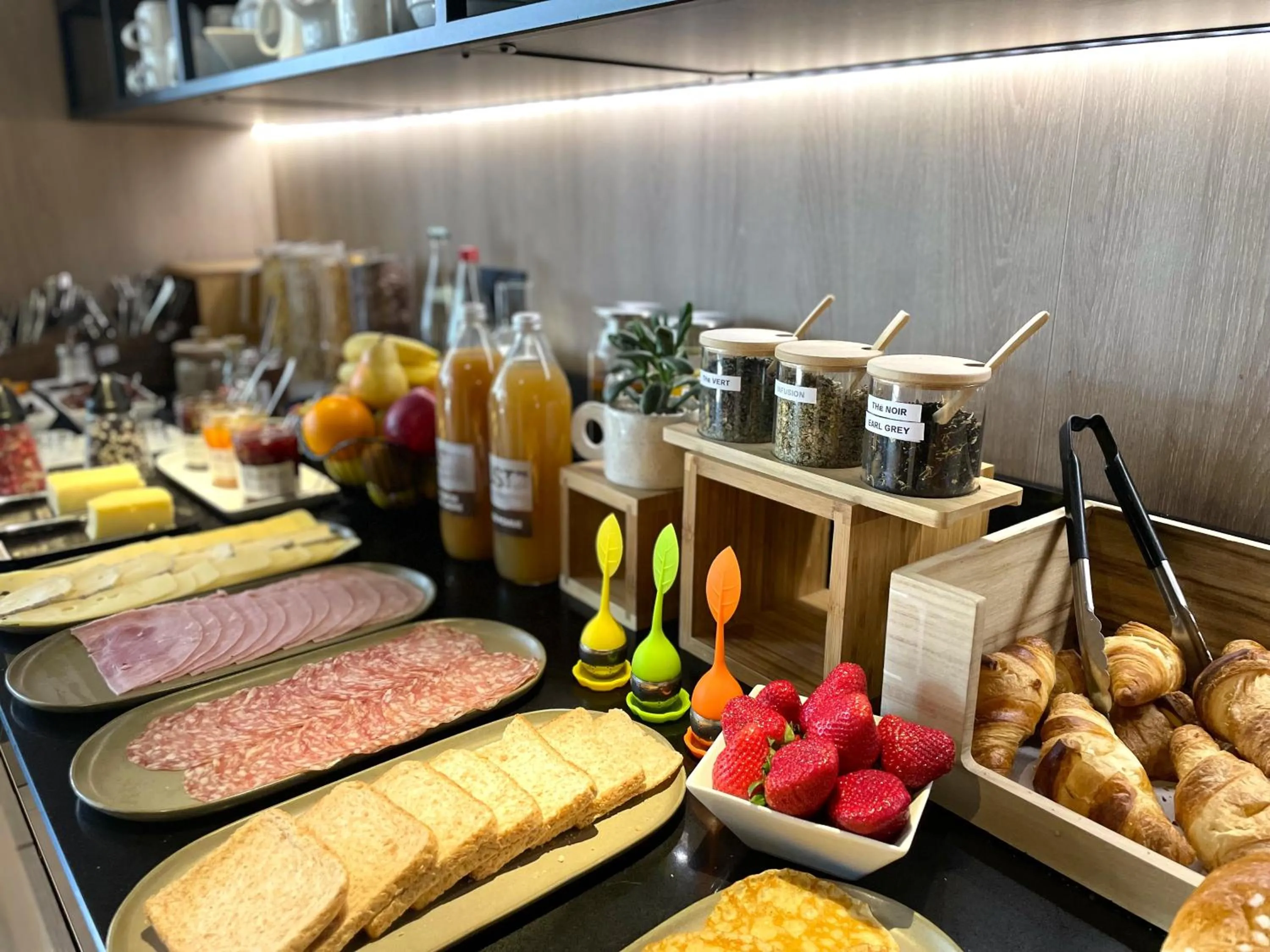 Breakfast in Hôtel Villa Berlioz