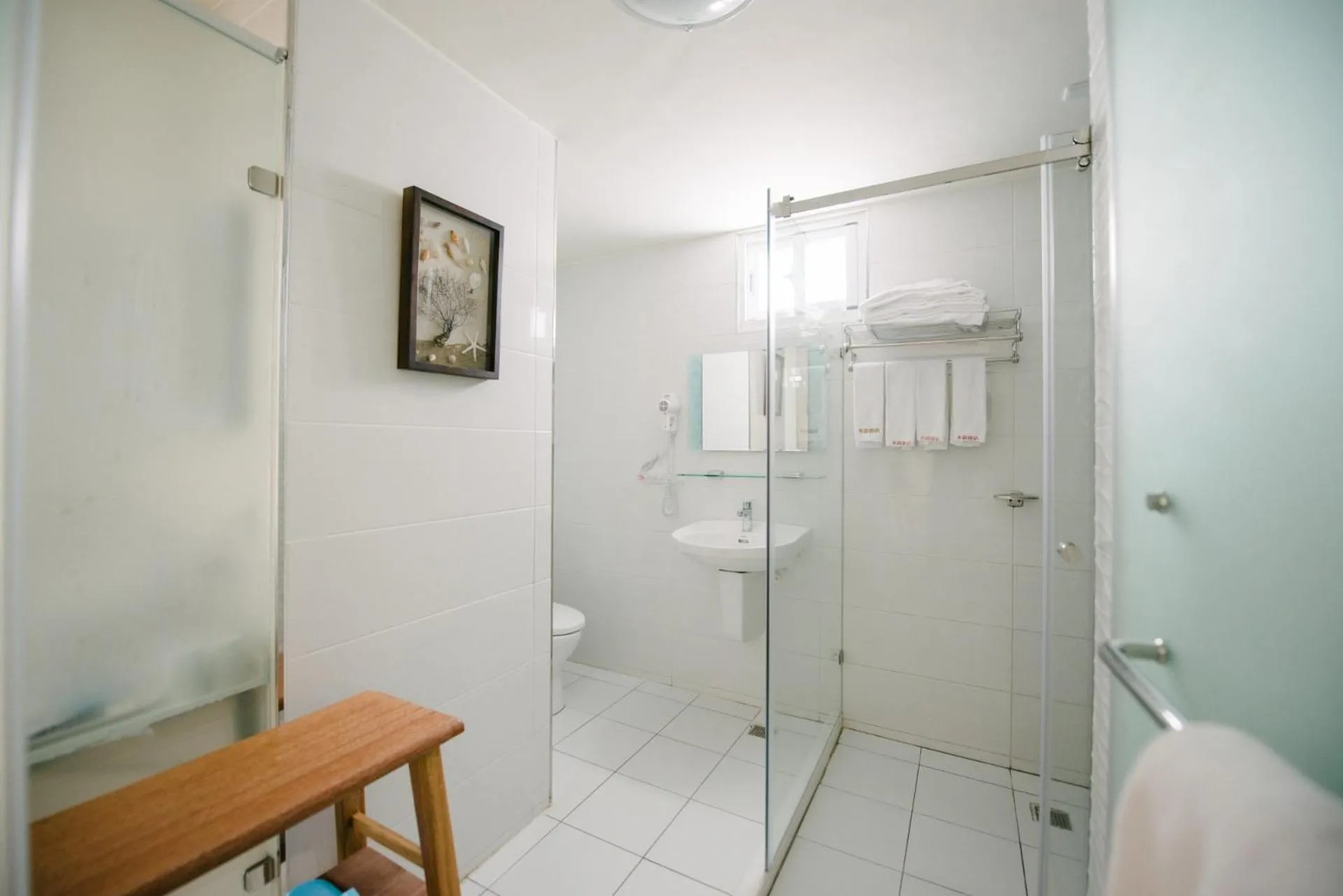 Shower in He Sen B&B