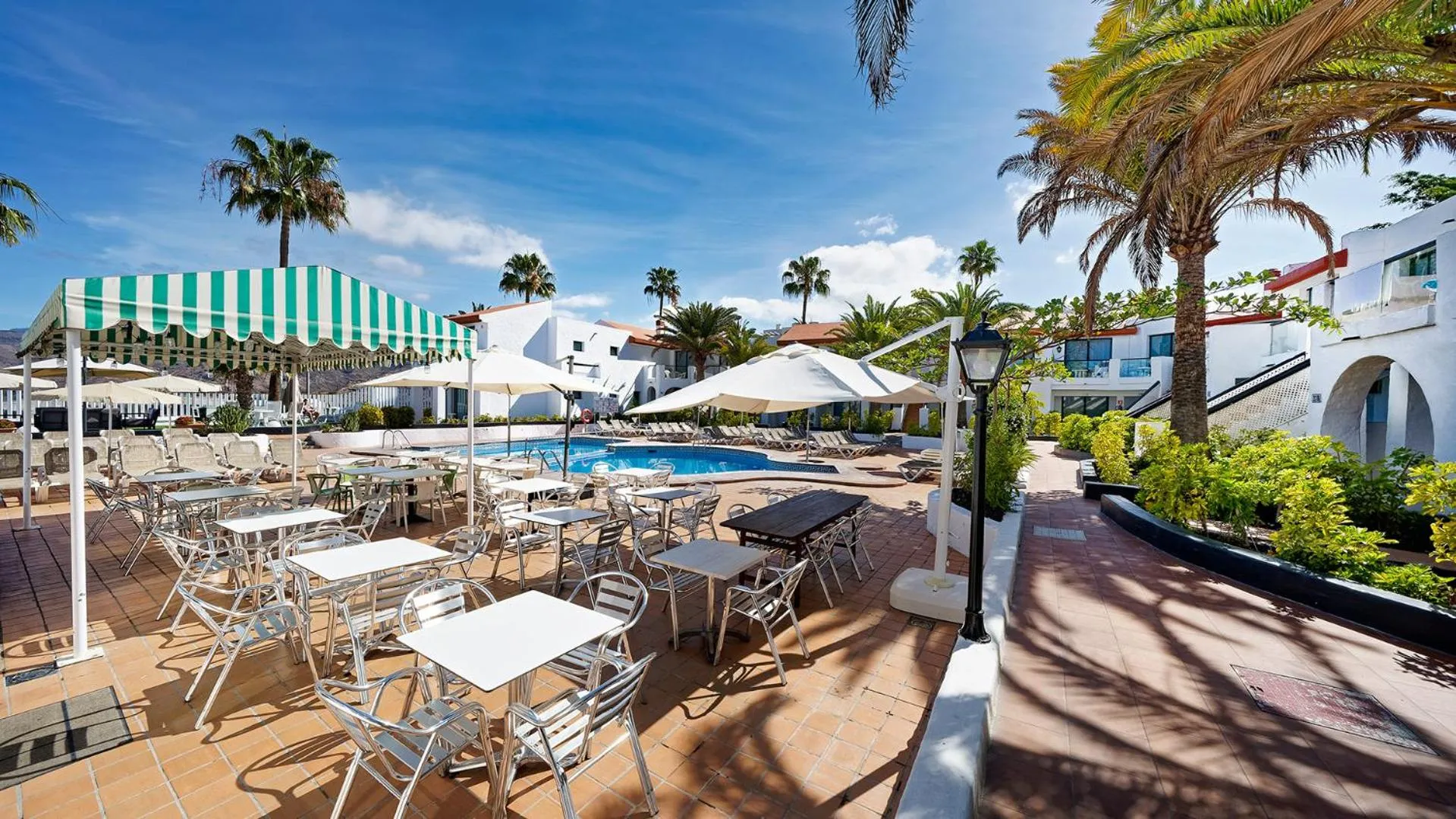 Ura Hotels Nido del Águila