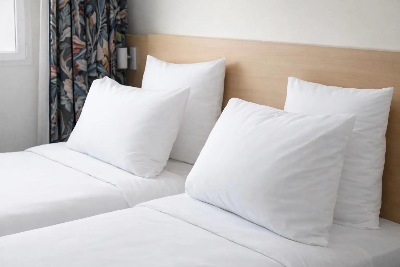 Bed in Geographotel Paris-Roissy CDG Airport