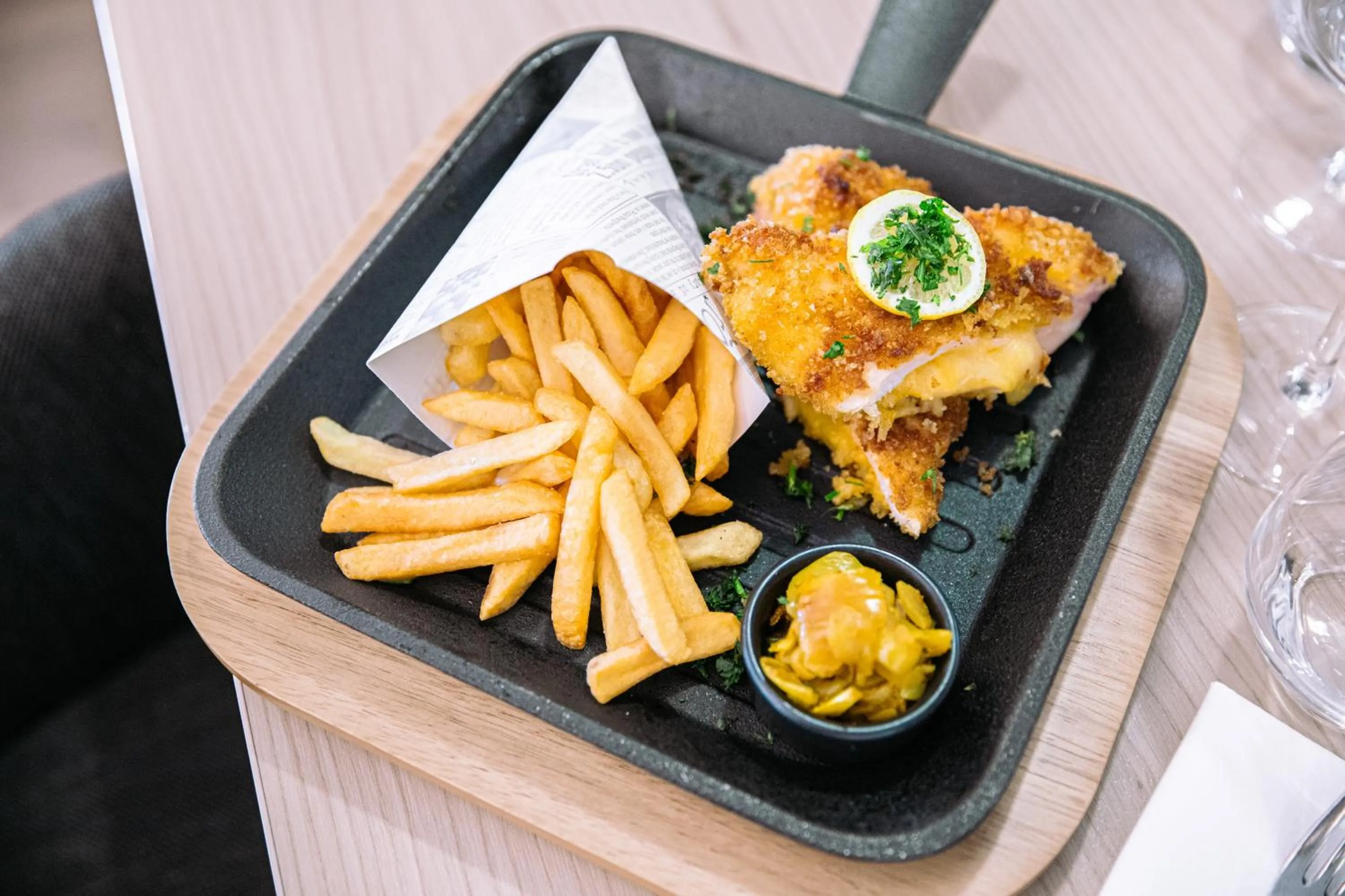 Restaurant/places to eat in Holiday Inn Mulhouse by IHG