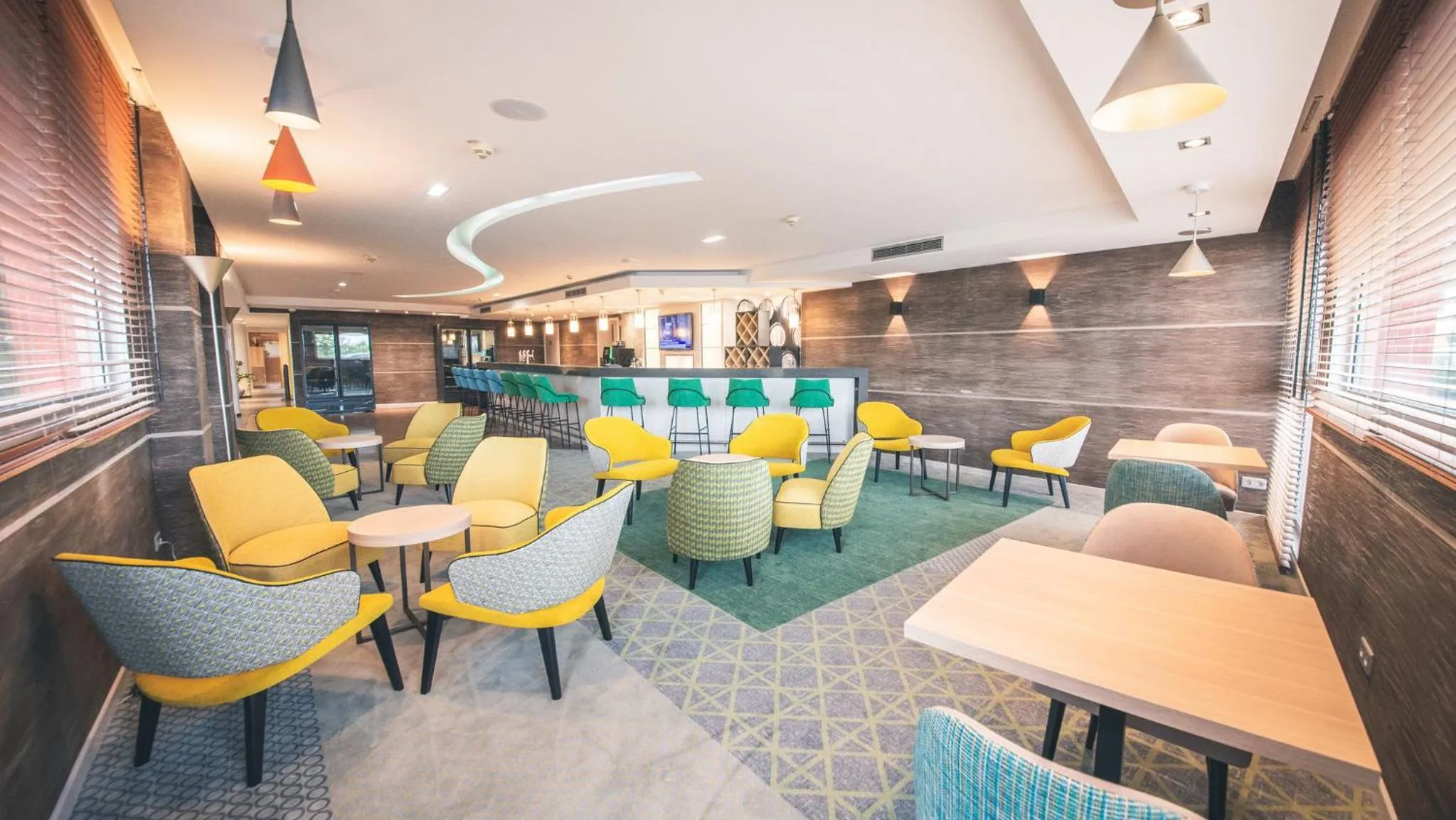 Lounge or bar in Holiday Inn Mulhouse by IHG