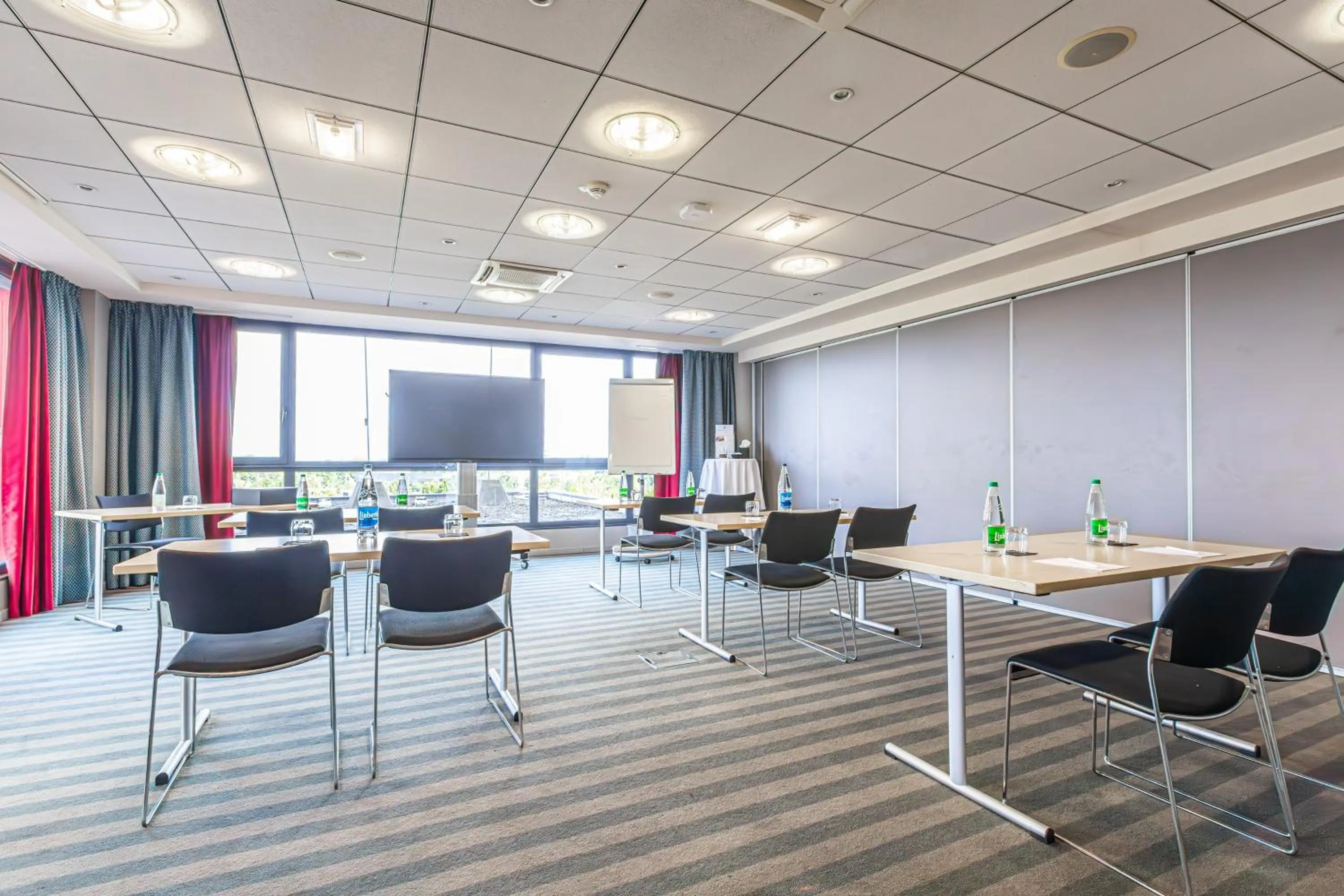 Meeting/conference room in Holiday Inn Mulhouse by IHG