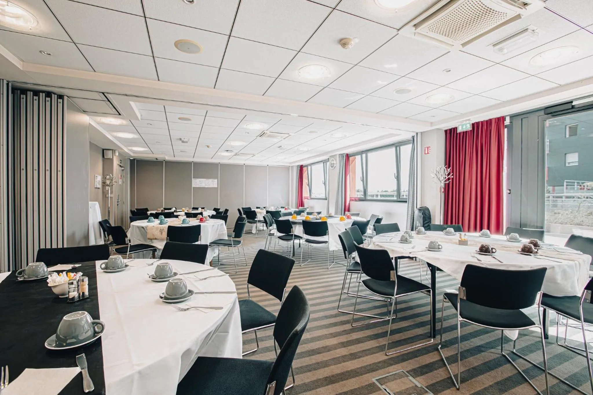 Meeting/conference room in Holiday Inn Mulhouse by IHG