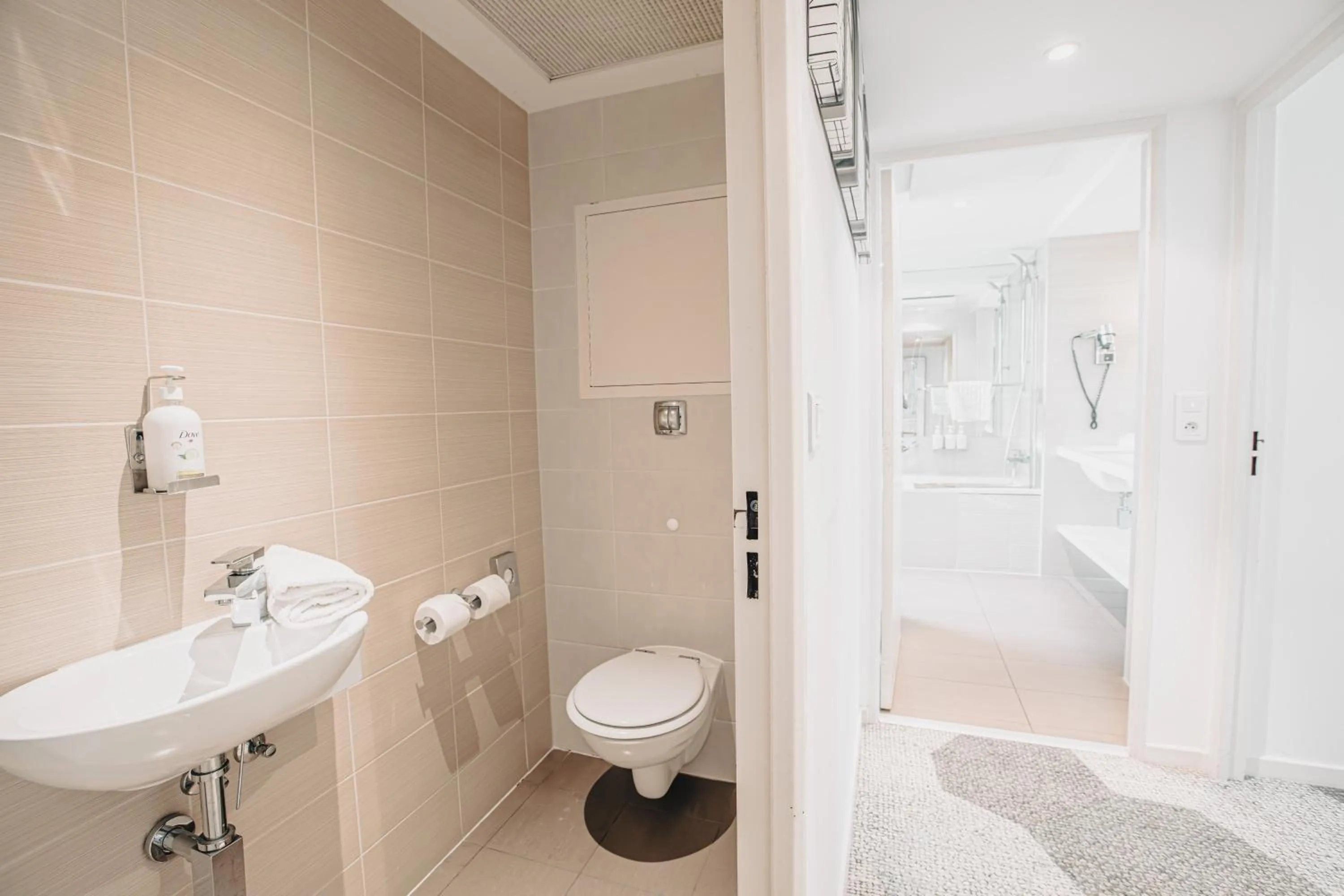 Photo of the whole room in Holiday Inn Mulhouse by IHG