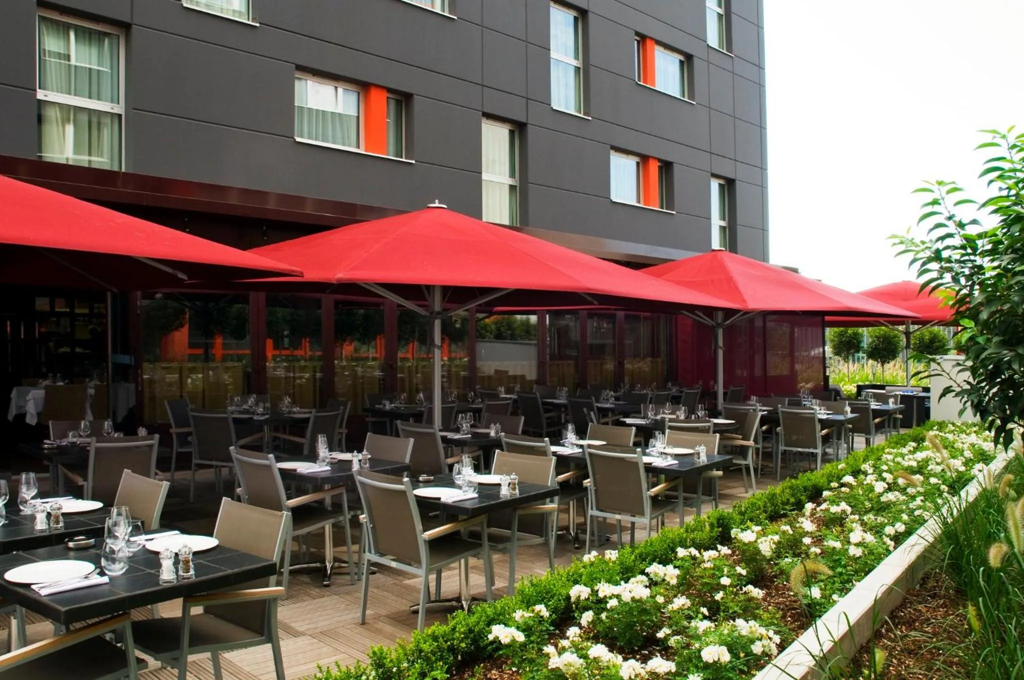 Restaurant/places to eat in Holiday Inn Mulhouse by IHG