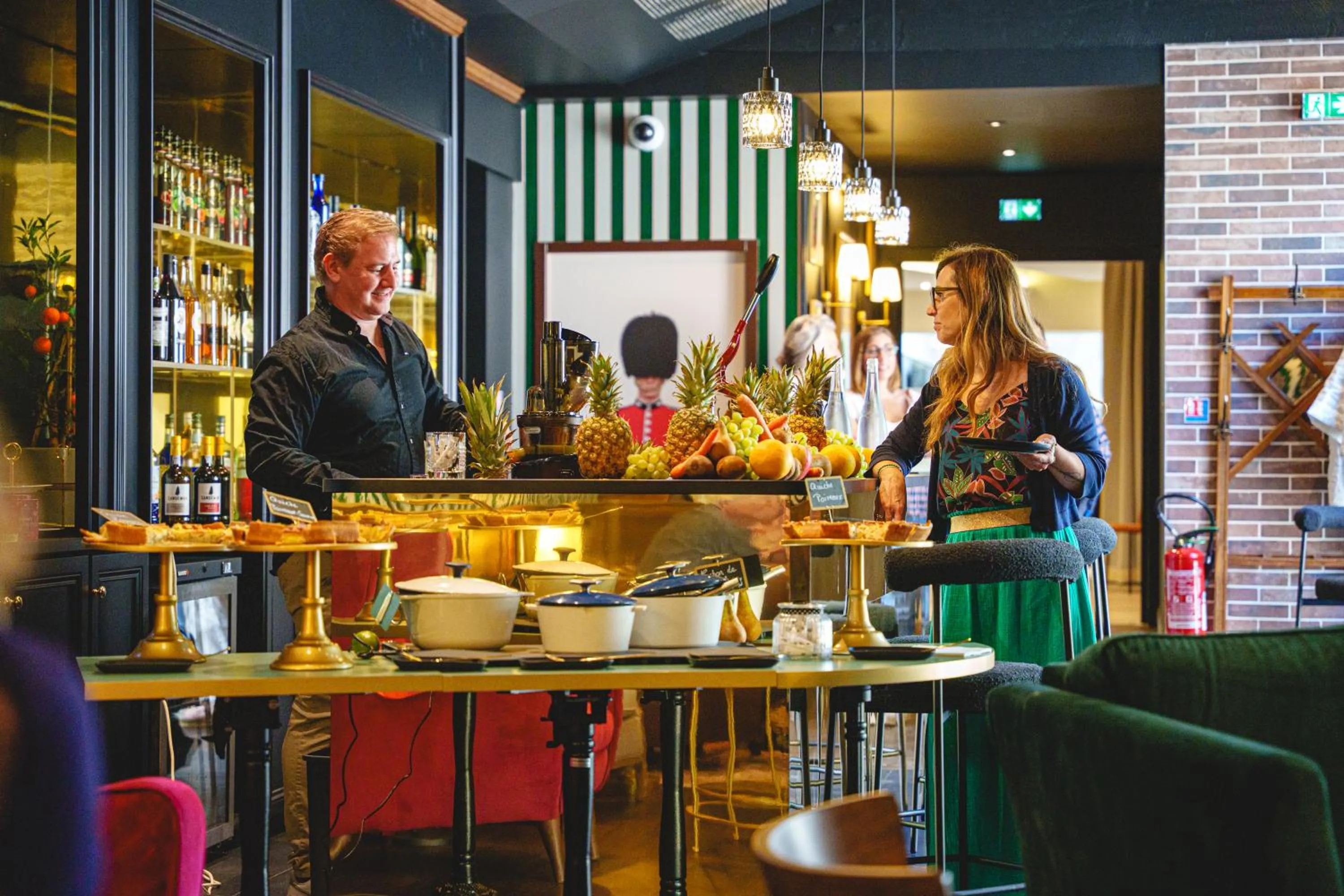 English/Irish breakfast in The Originals Boutique, Hôtel Le Londres, Saumur