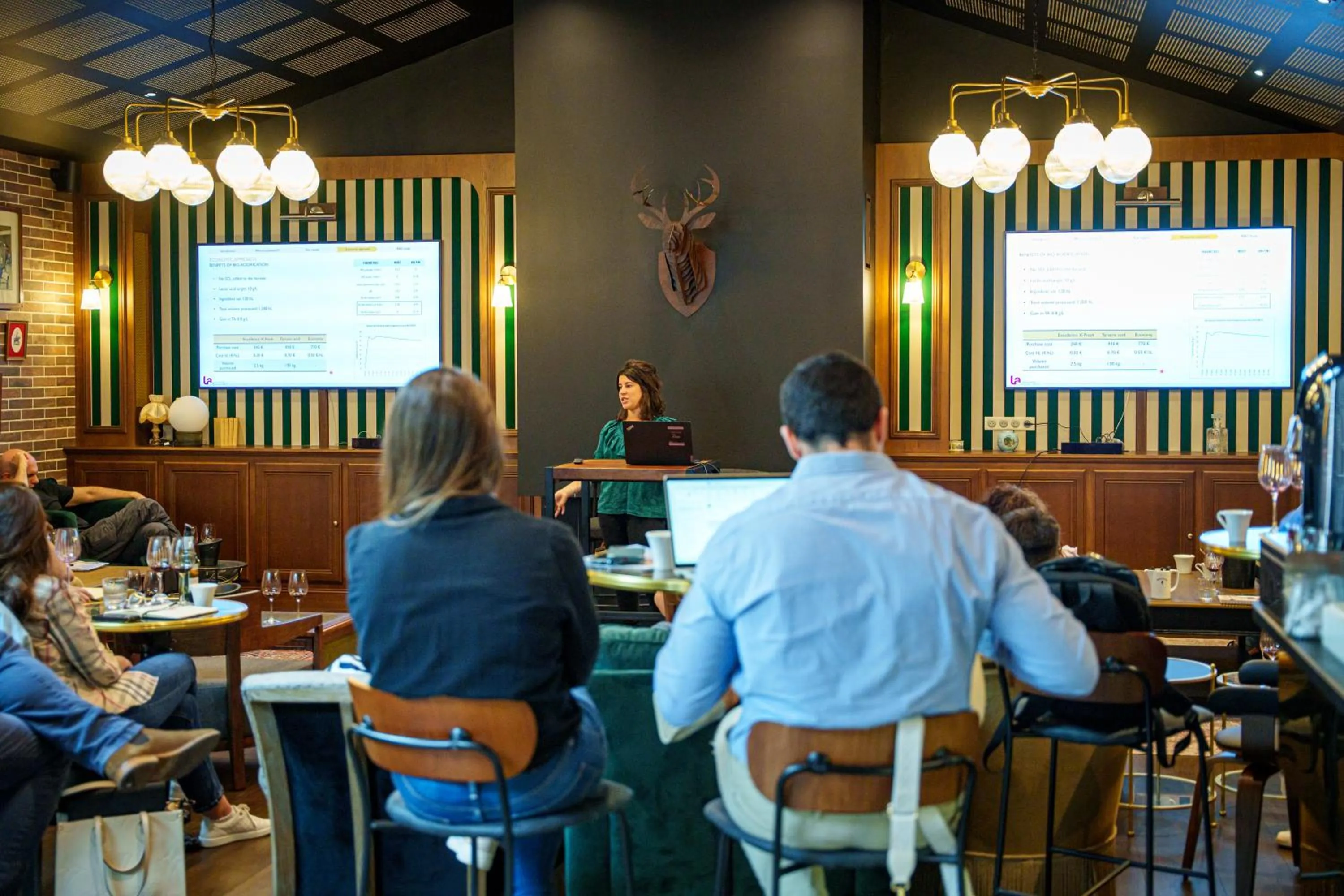 Business facilities in The Originals Boutique, Hôtel Le Londres, Saumur