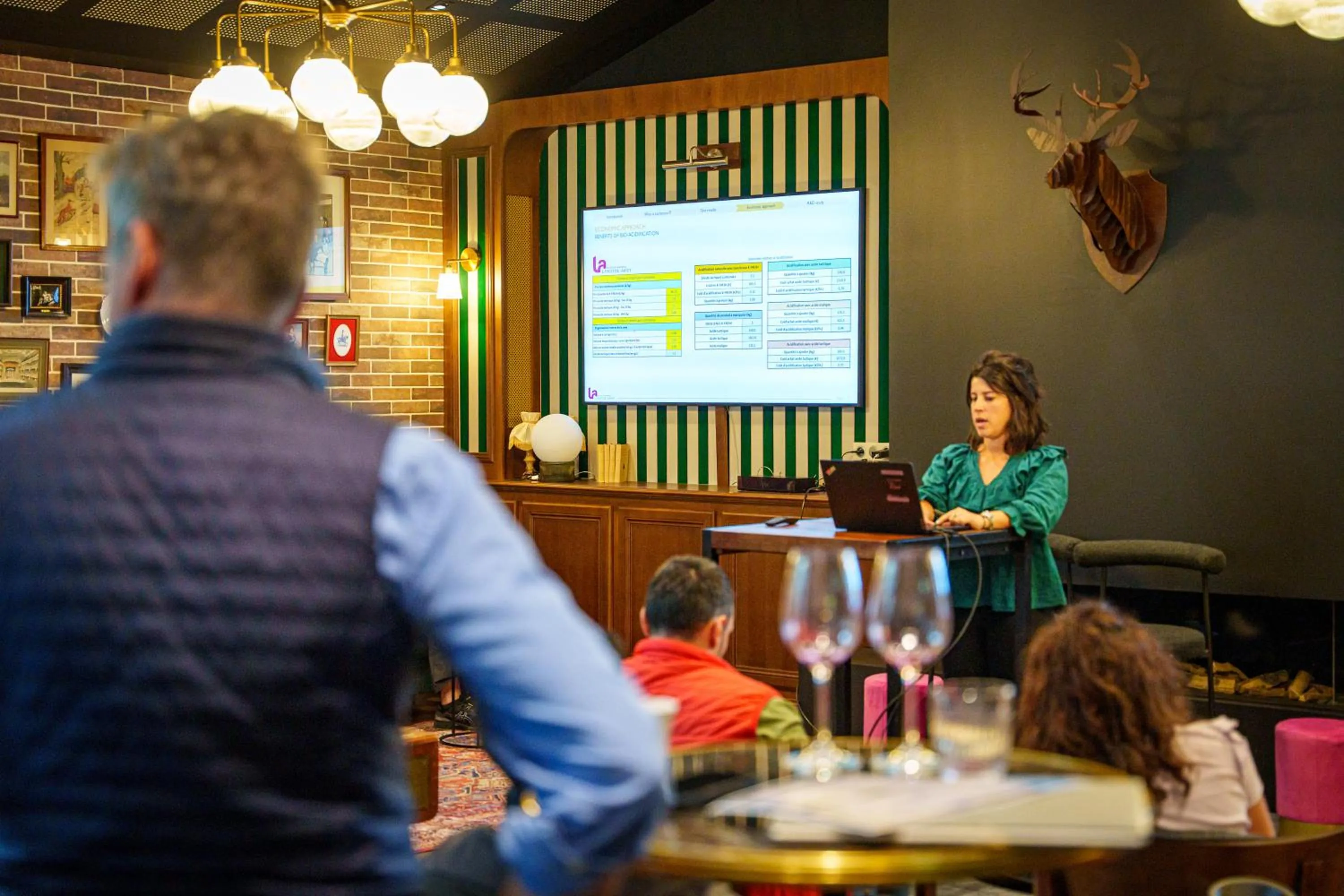 Business facilities in The Originals Boutique, Hôtel Le Londres, Saumur