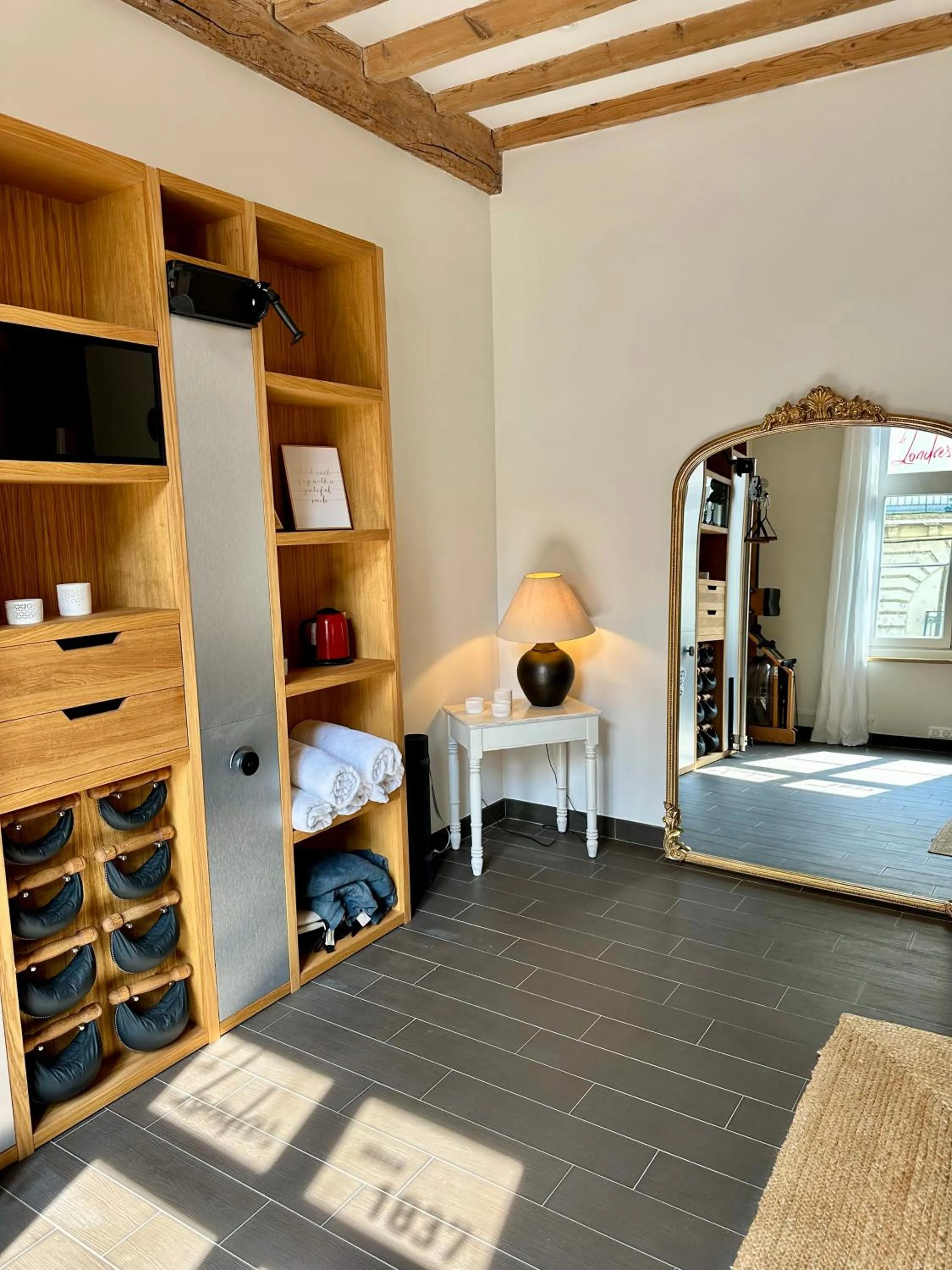 Fitness centre/facilities, Bed in The Originals Boutique, Hôtel Le Londres, Saumur