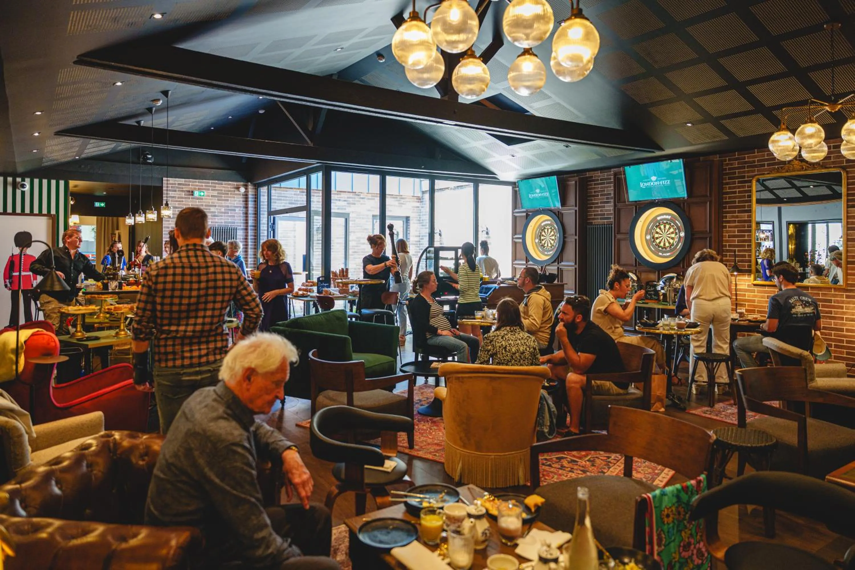English/Irish breakfast in The Originals Boutique, Hôtel Le Londres, Saumur