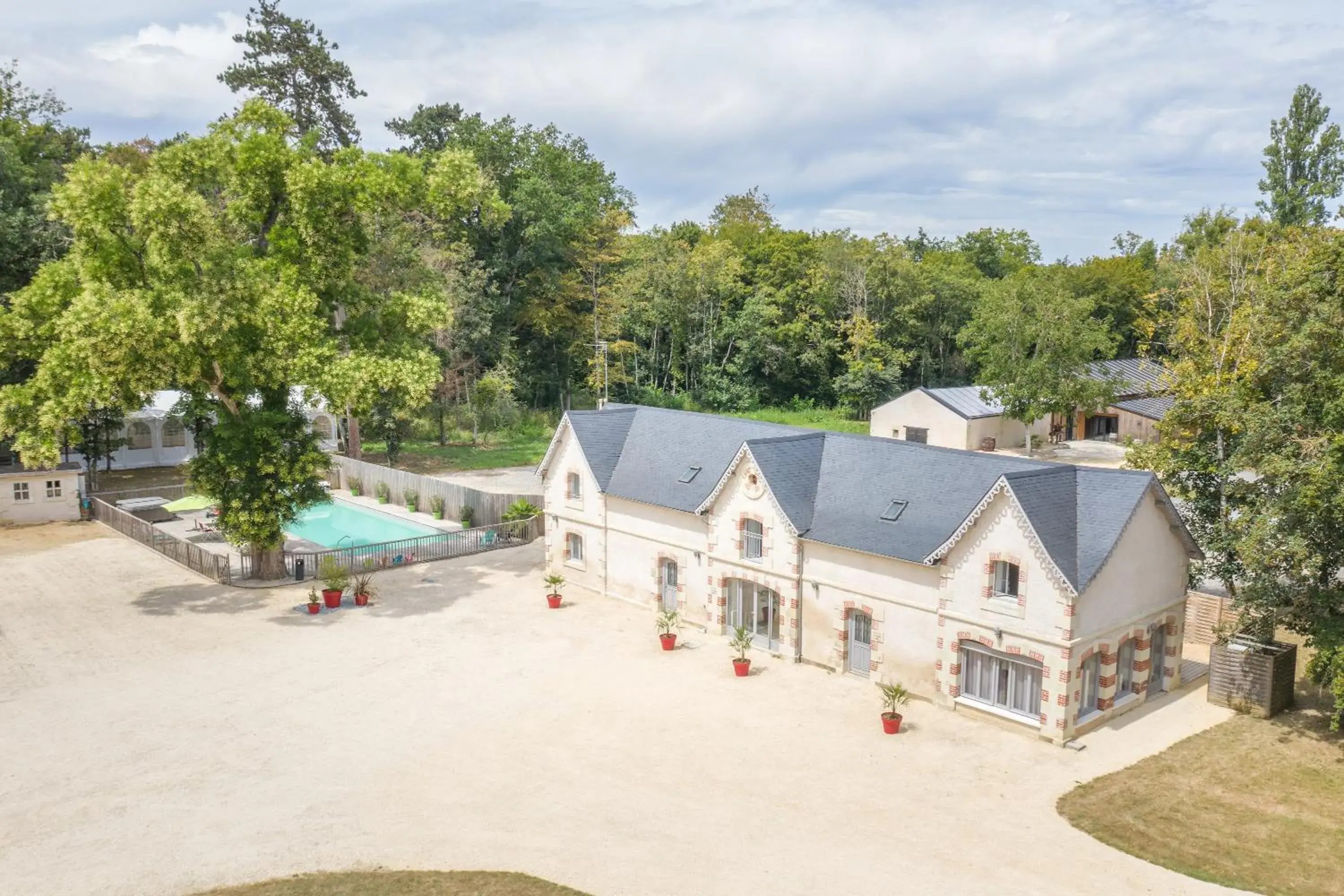 Three-Bedroom Cottage in Château de Baillant - Futuroscope Three-Bedroom Cottage in Château de Baillant - Futuroscope