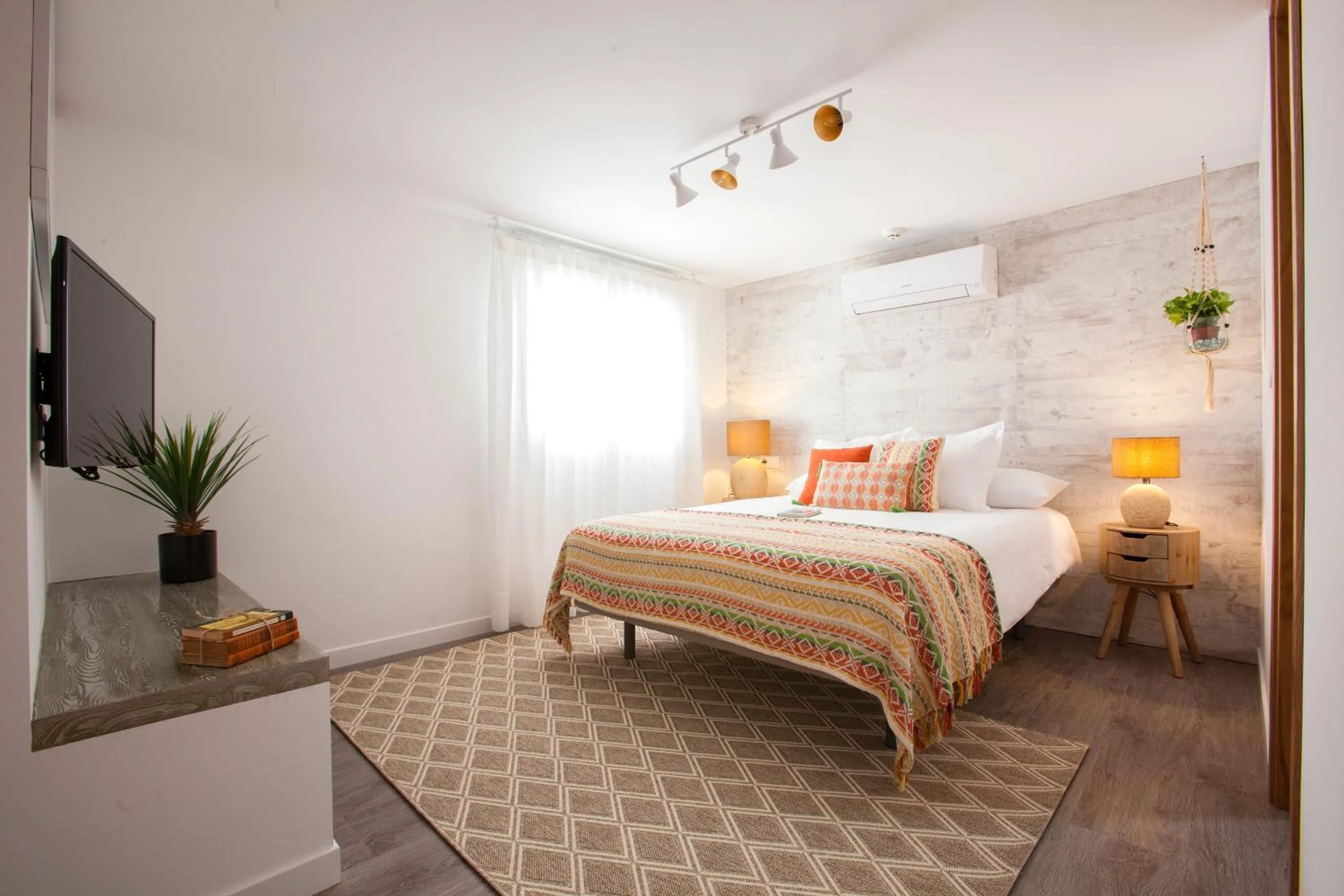 Bedroom, Bed in Hostly Mariana