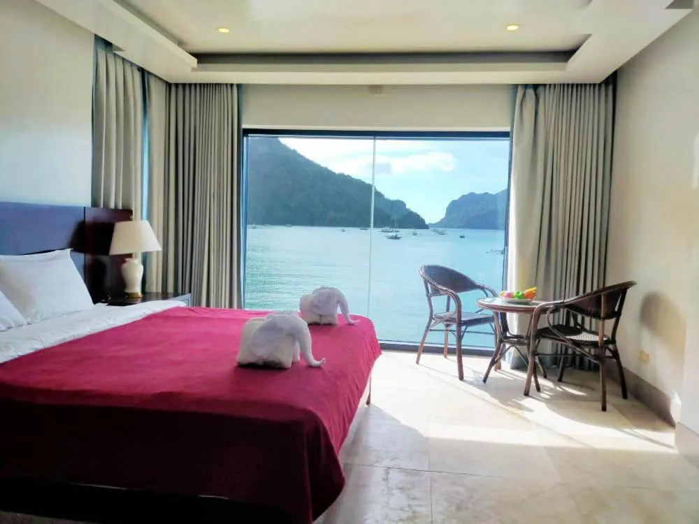 Bedroom, Bed in El Nido Beach Hotel