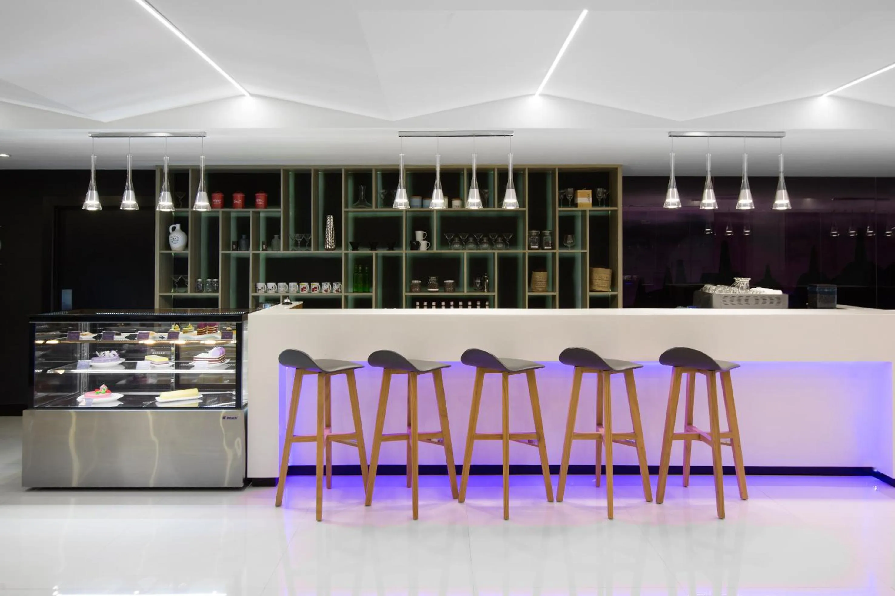 Lounge or bar in INNSiDE by Meliá Yogyakarta