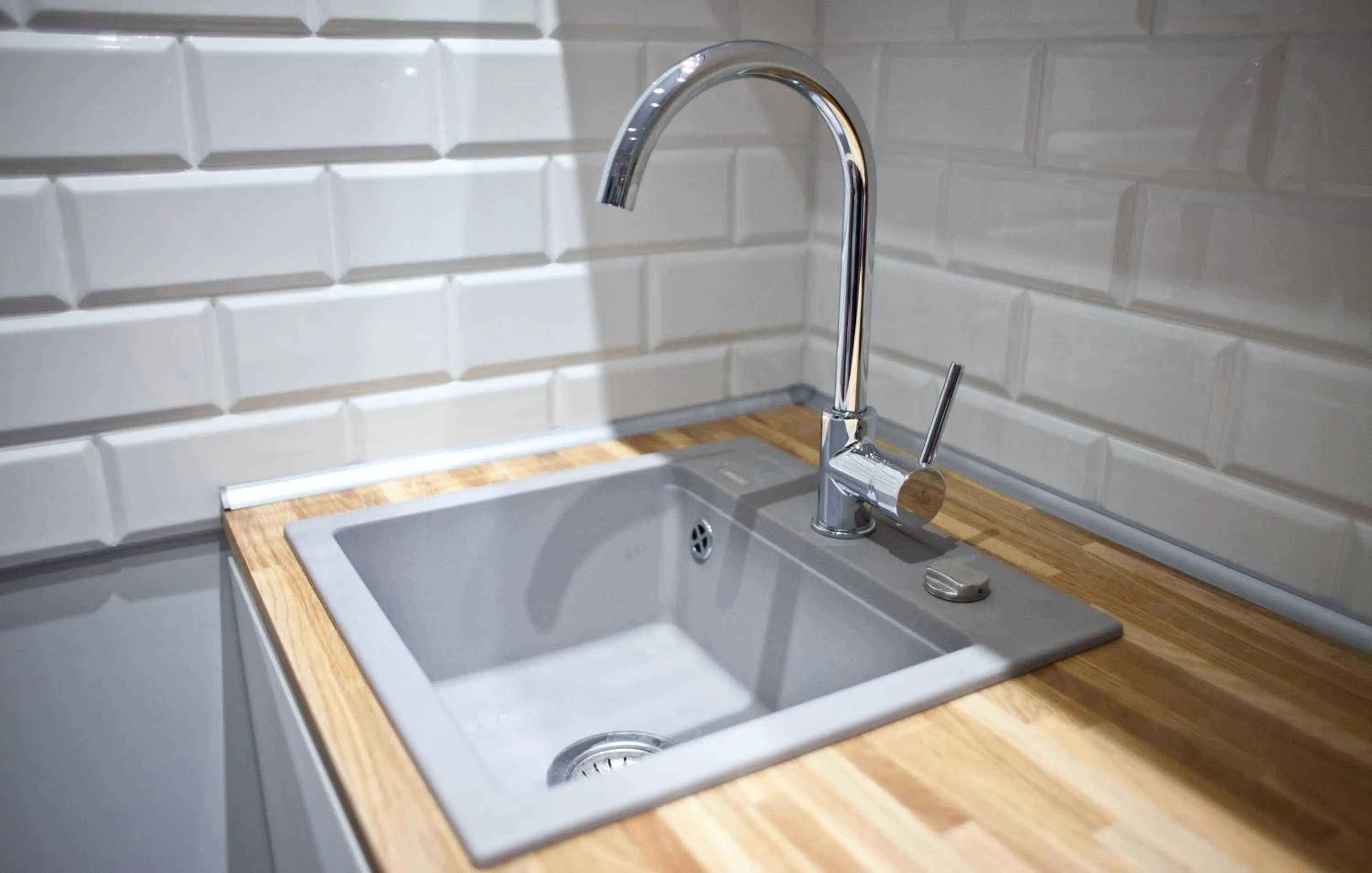 Kitchen or kitchenette in Euro Apartments Piwna