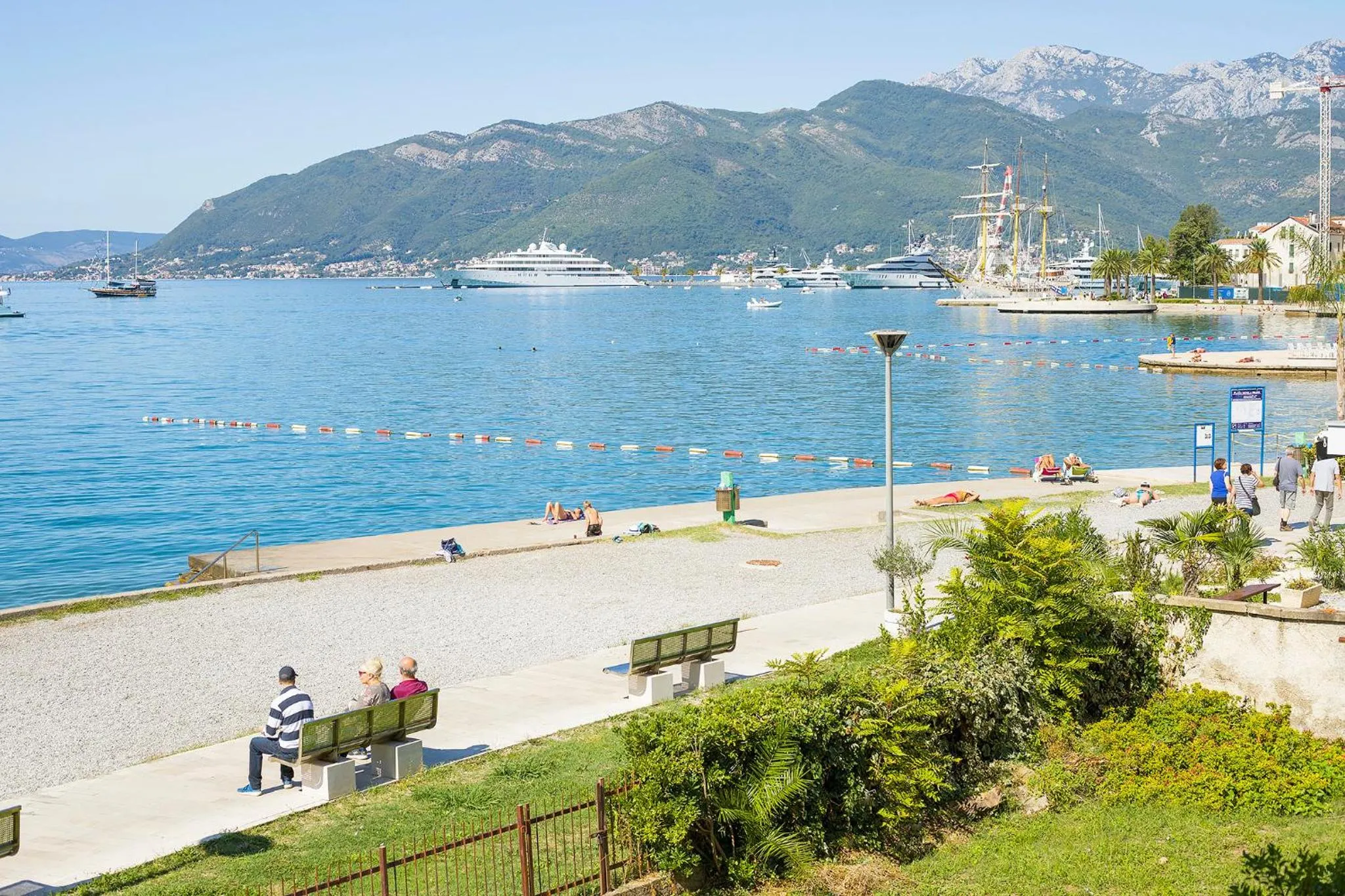 Apartments Isja