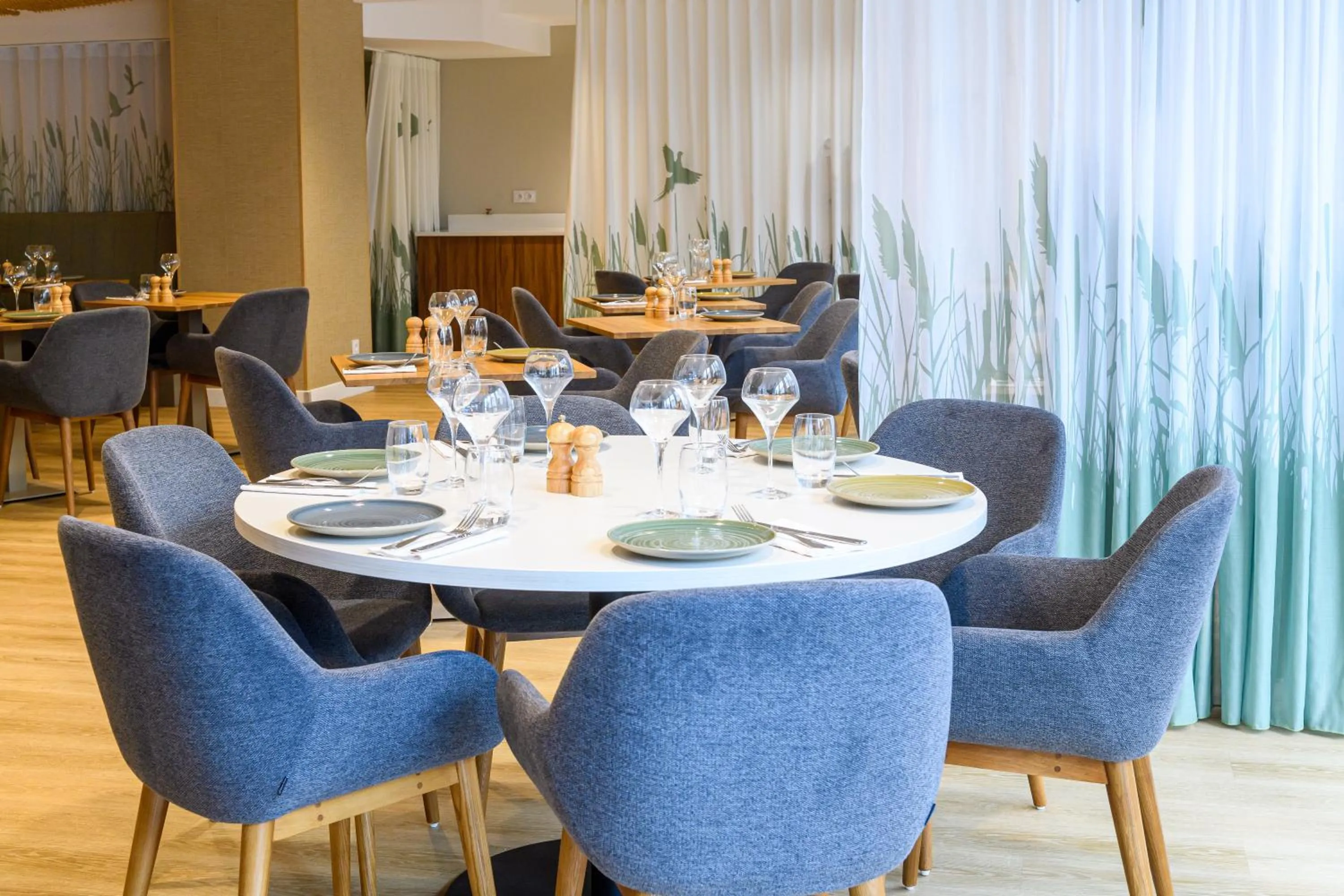 Restaurant/places to eat in ibis Styles Tours Centre