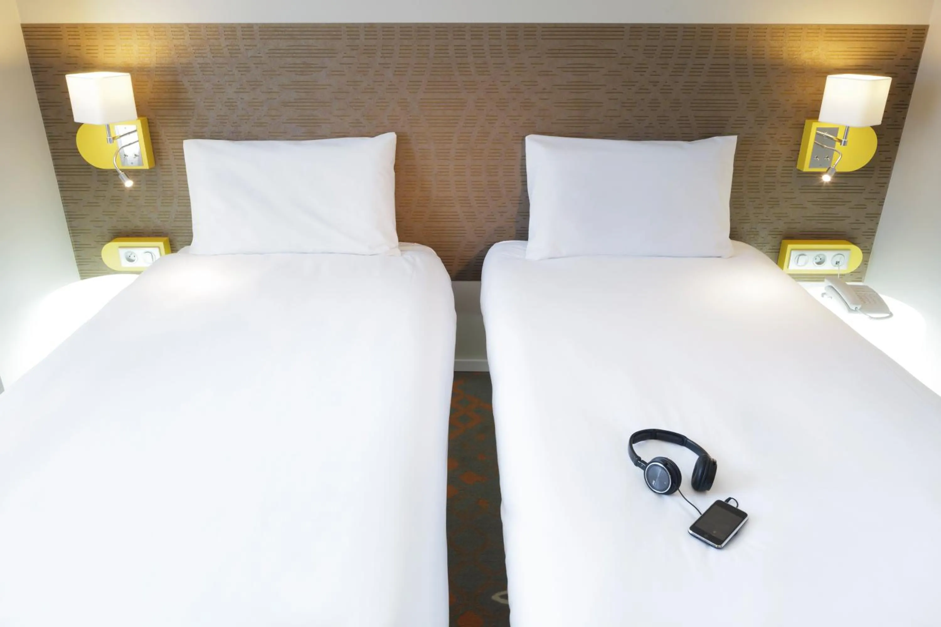 Bed in ibis Styles Tours Centre