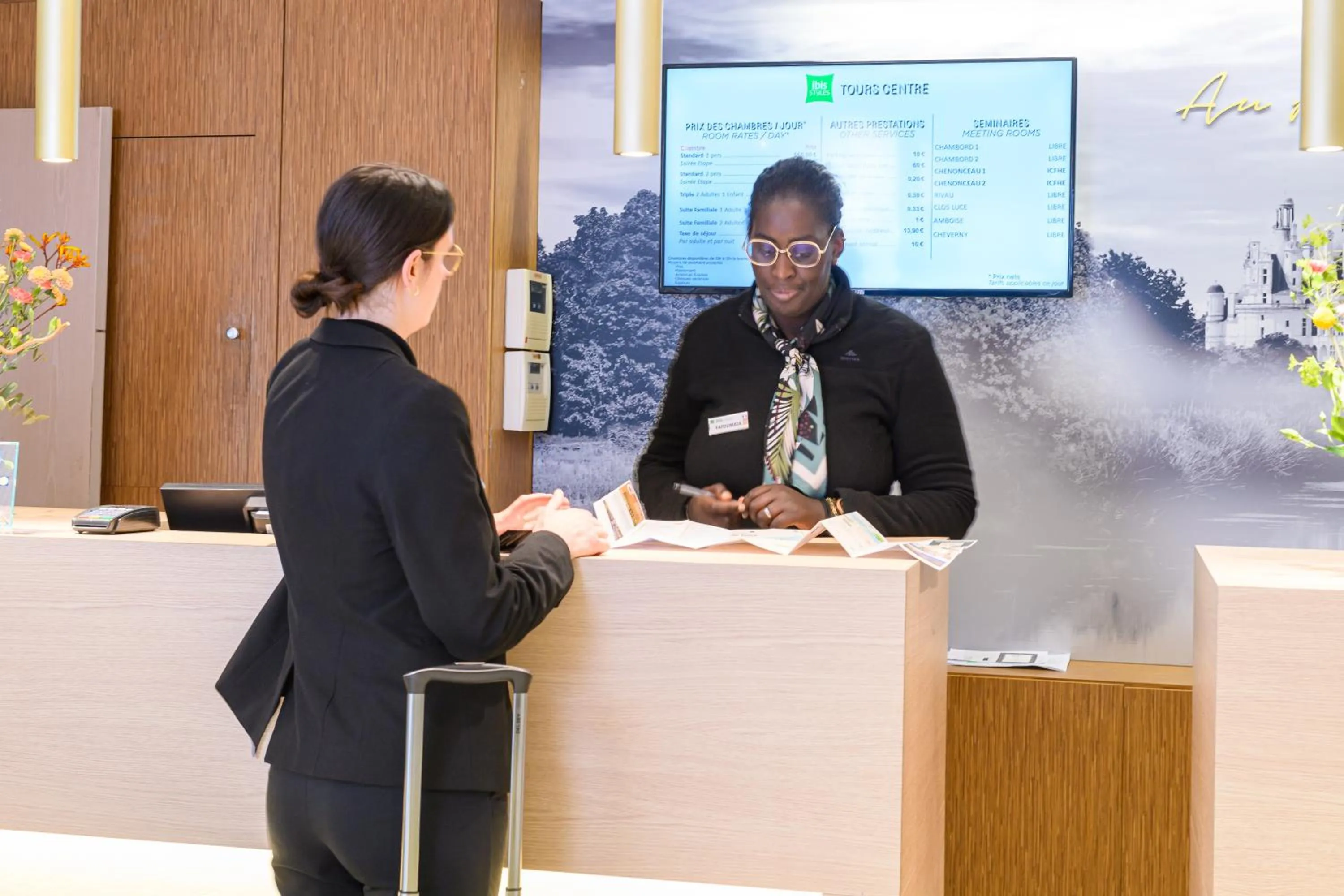 Lobby or reception in ibis Styles Tours Centre