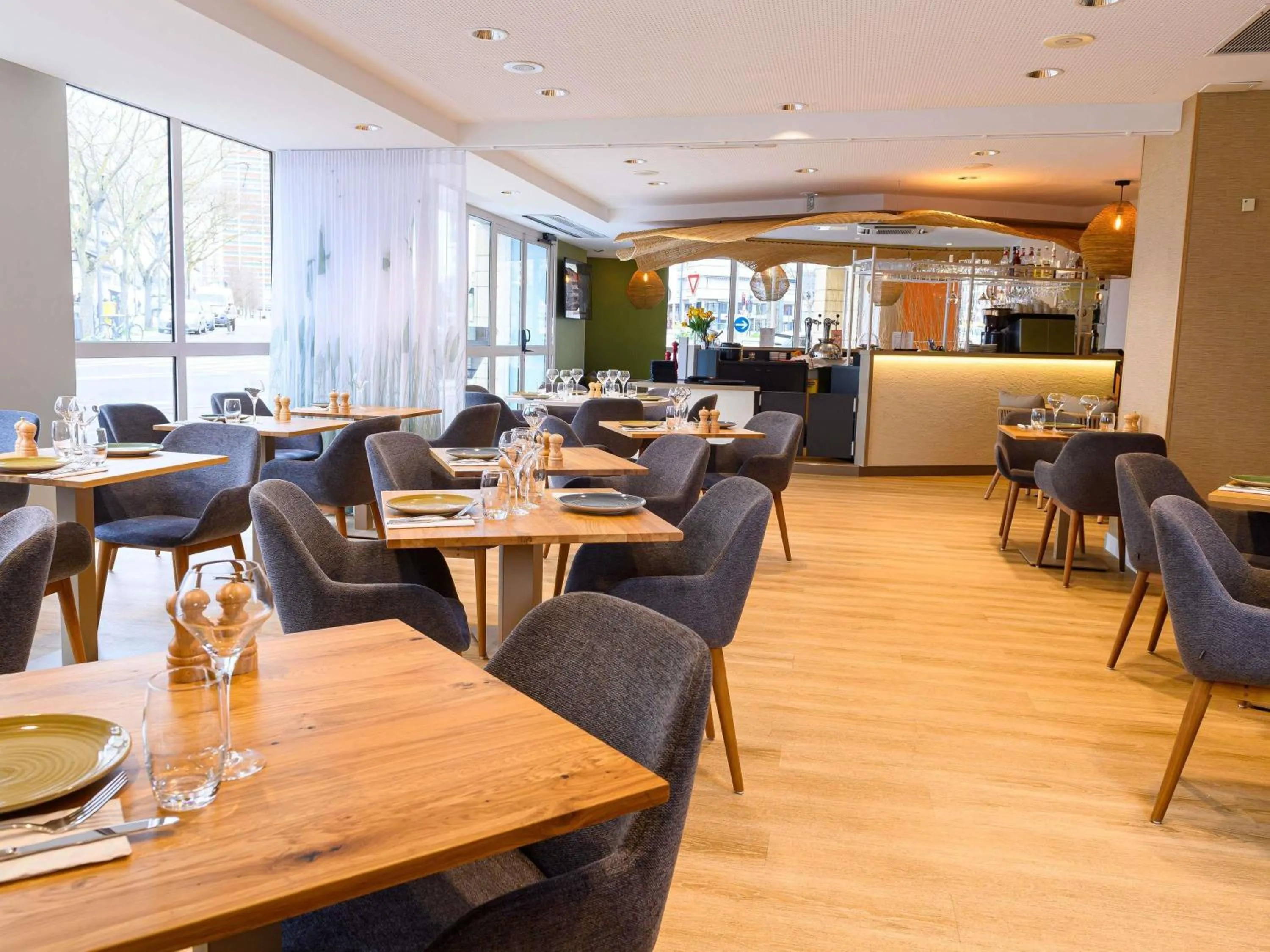 Property building in ibis Styles Tours Centre