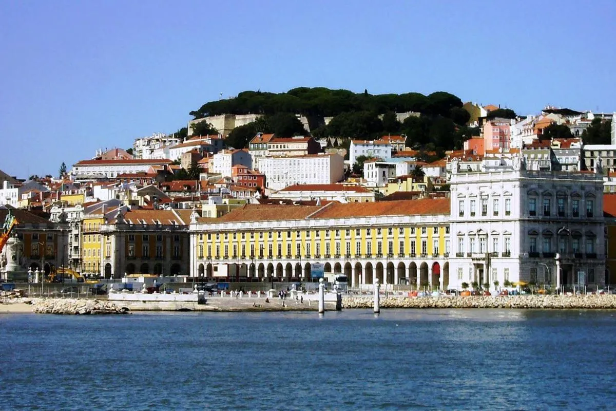 Alfama 44