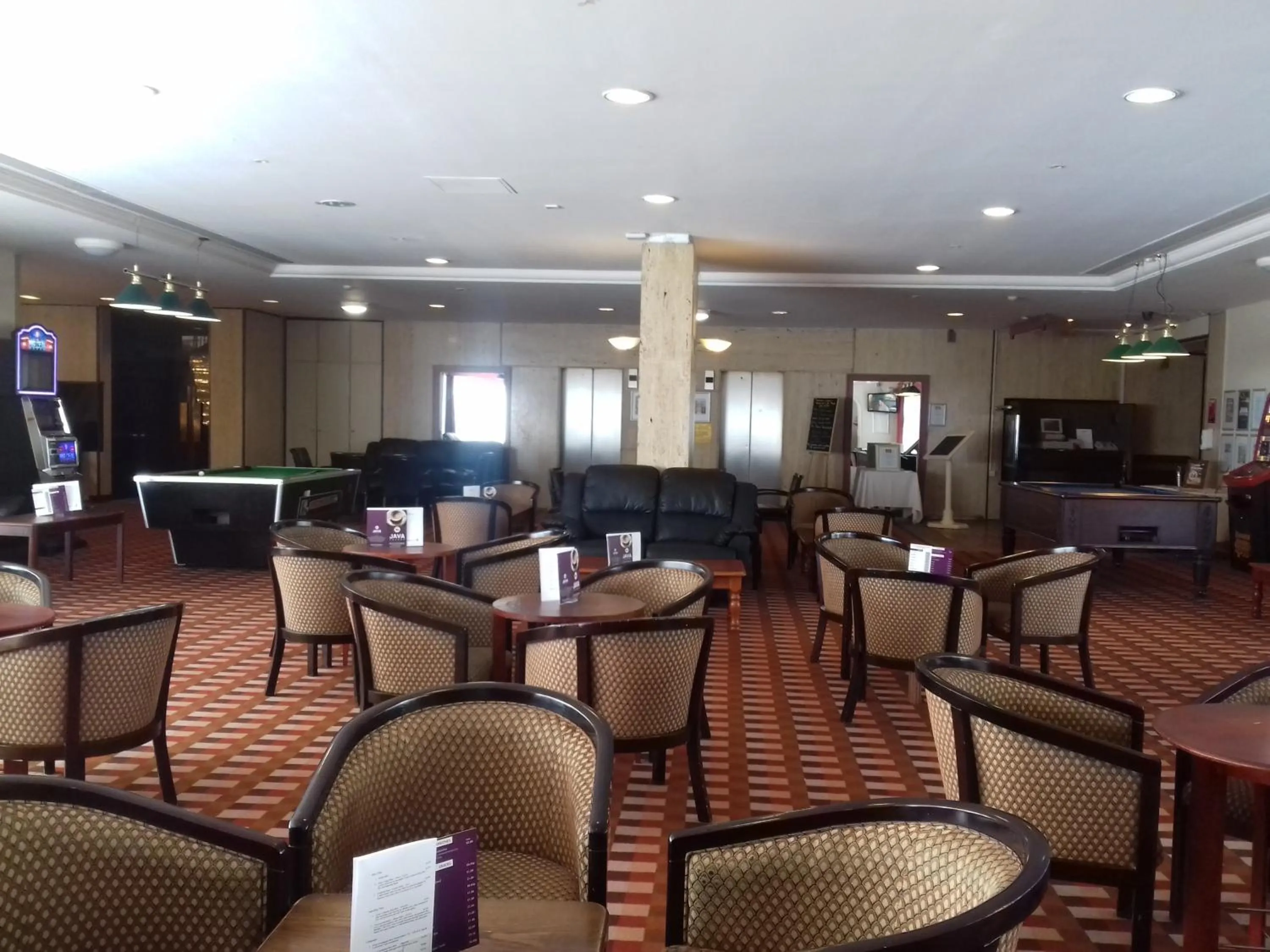 Communal lounge/ TV room in The Britannia Nottingham Hotel