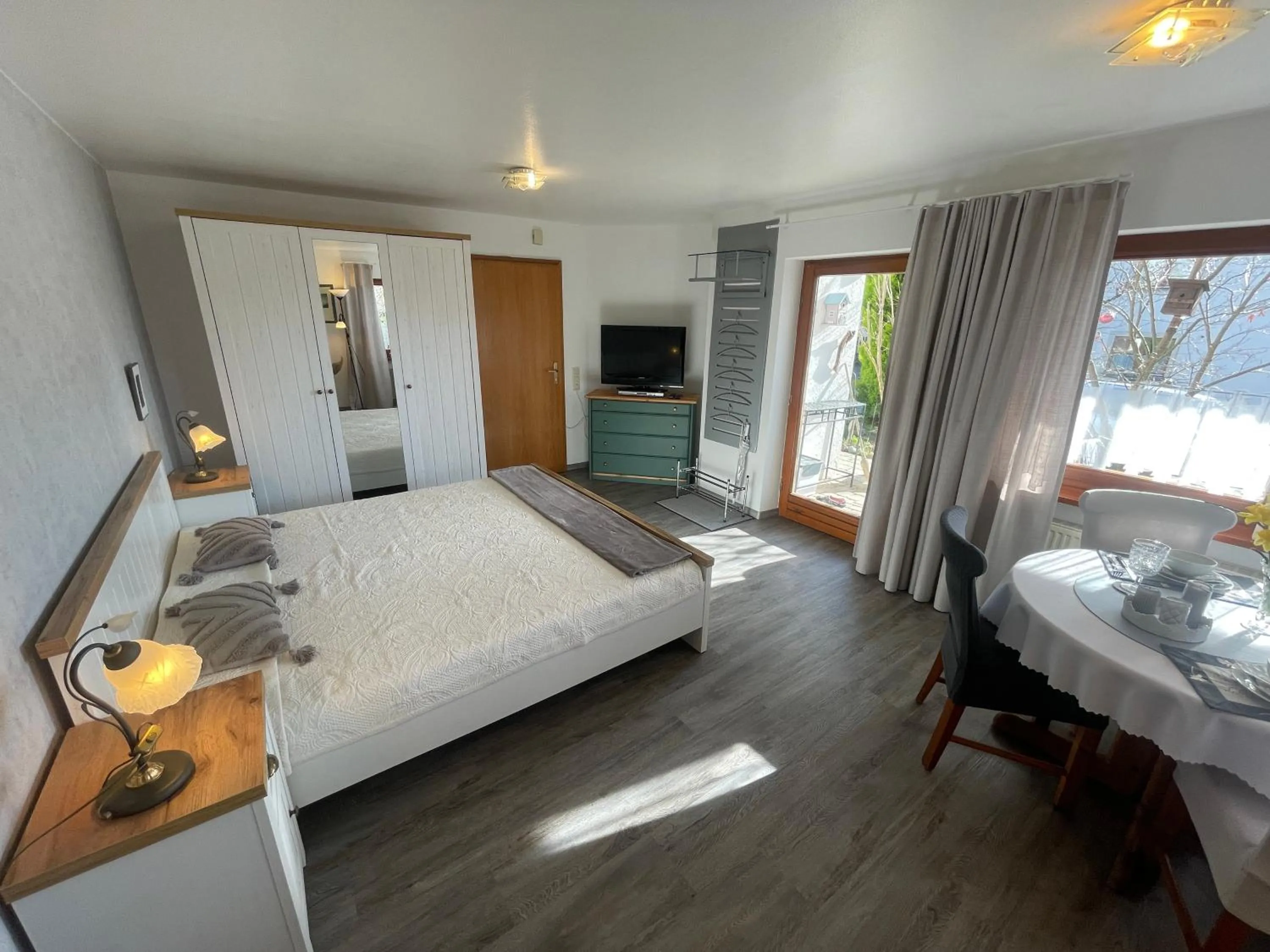 Photo of the whole room, Bed in Ferienwohnung Angelika
