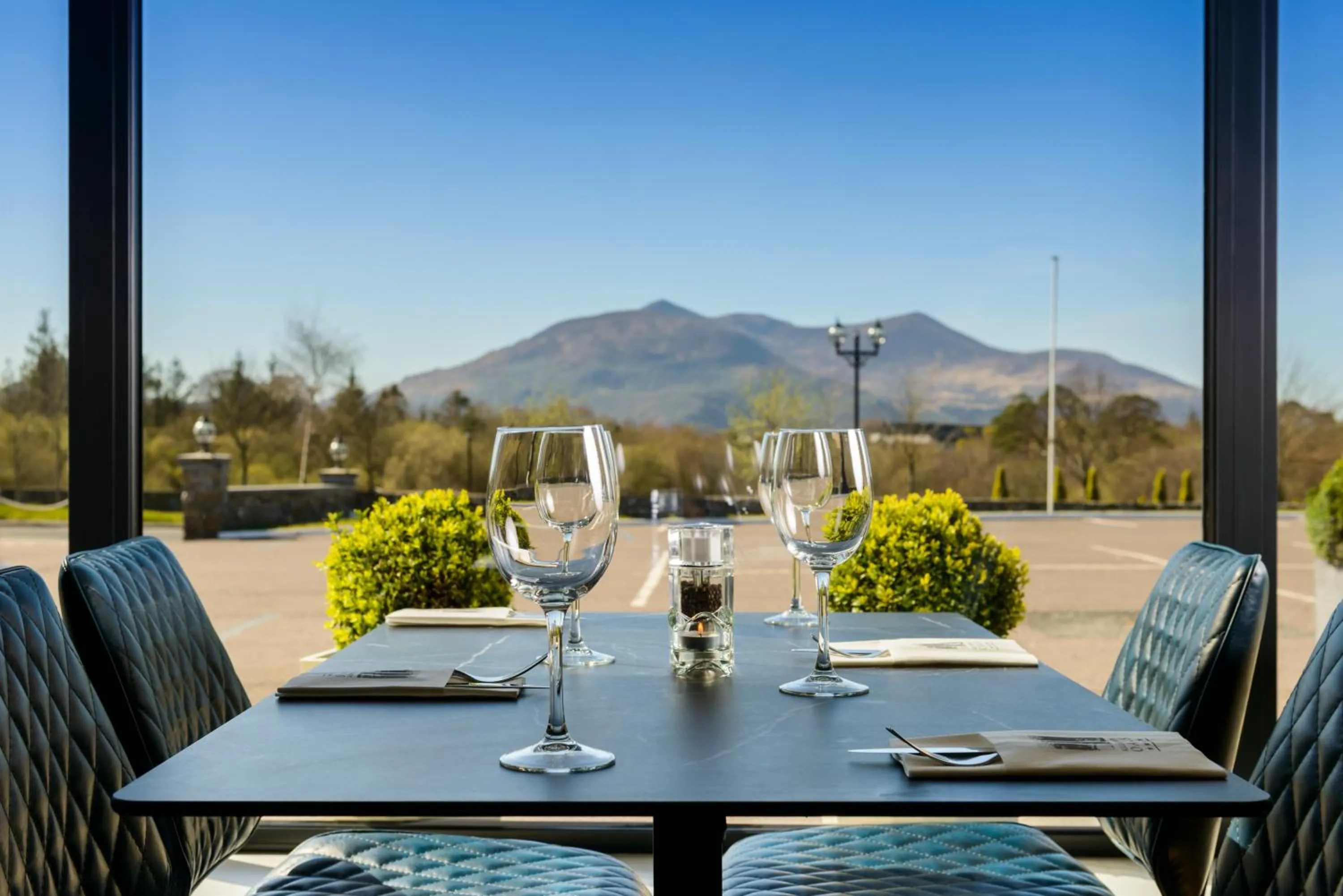 Restaurant/places to eat in Killarney Oaks Hotel