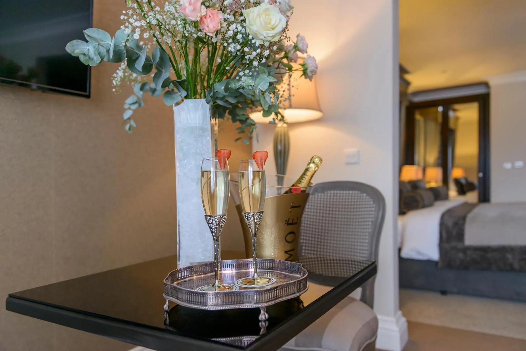 TV and multimedia, Bed in Killarney Oaks Hotel