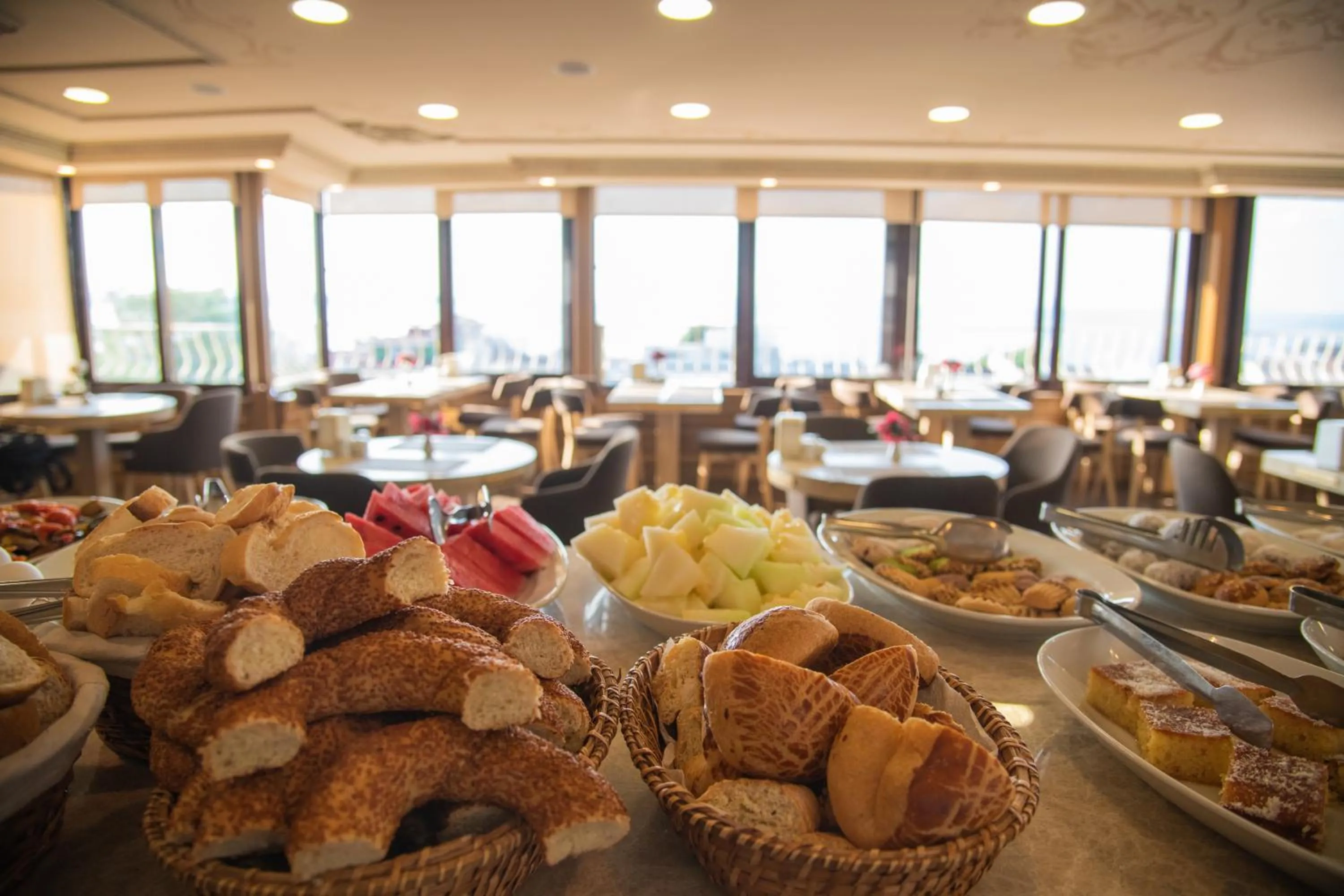 Food and drinks in Kaftan Hotel