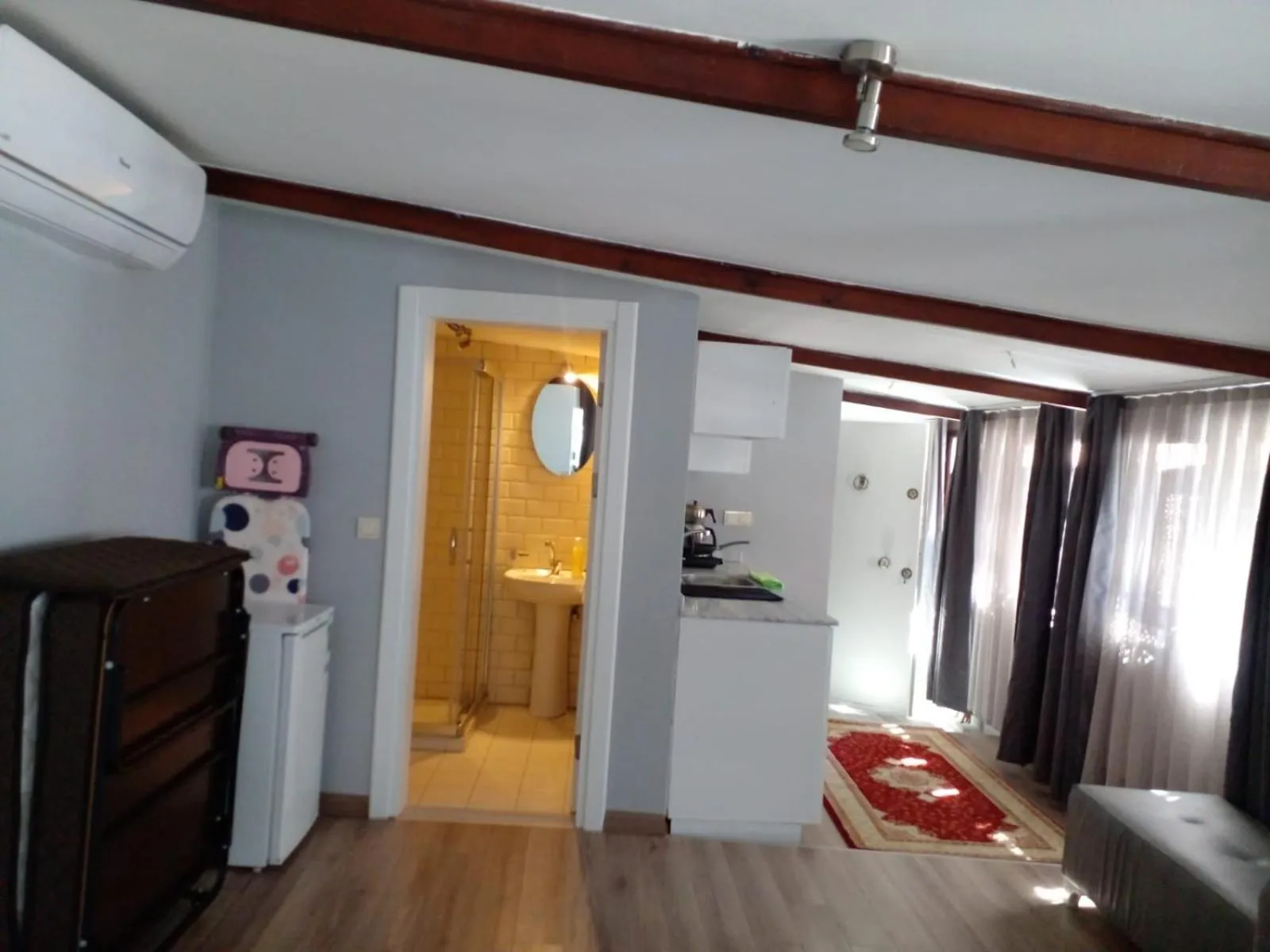 Photo of the whole room in Kaftan Hotel